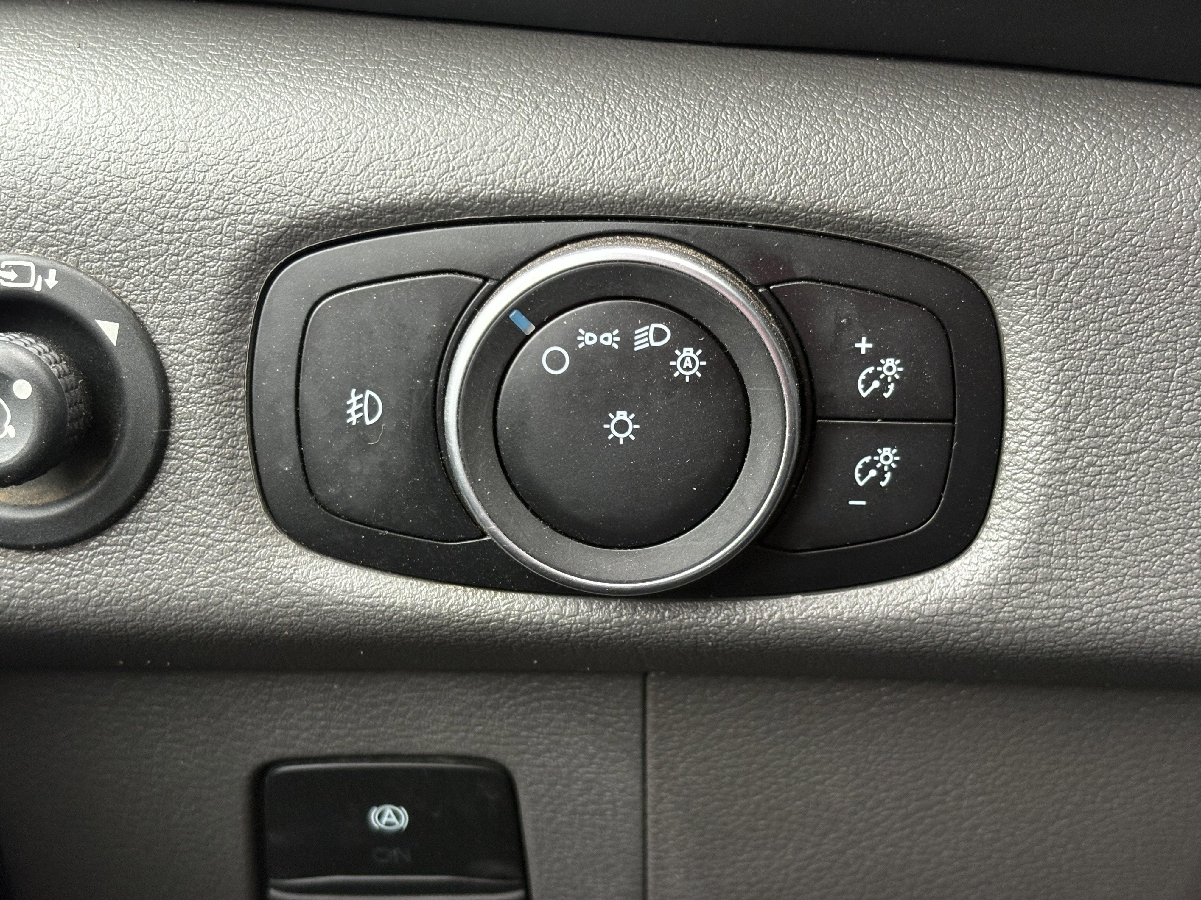 2023 Ford Transit Passenger Wagon XL