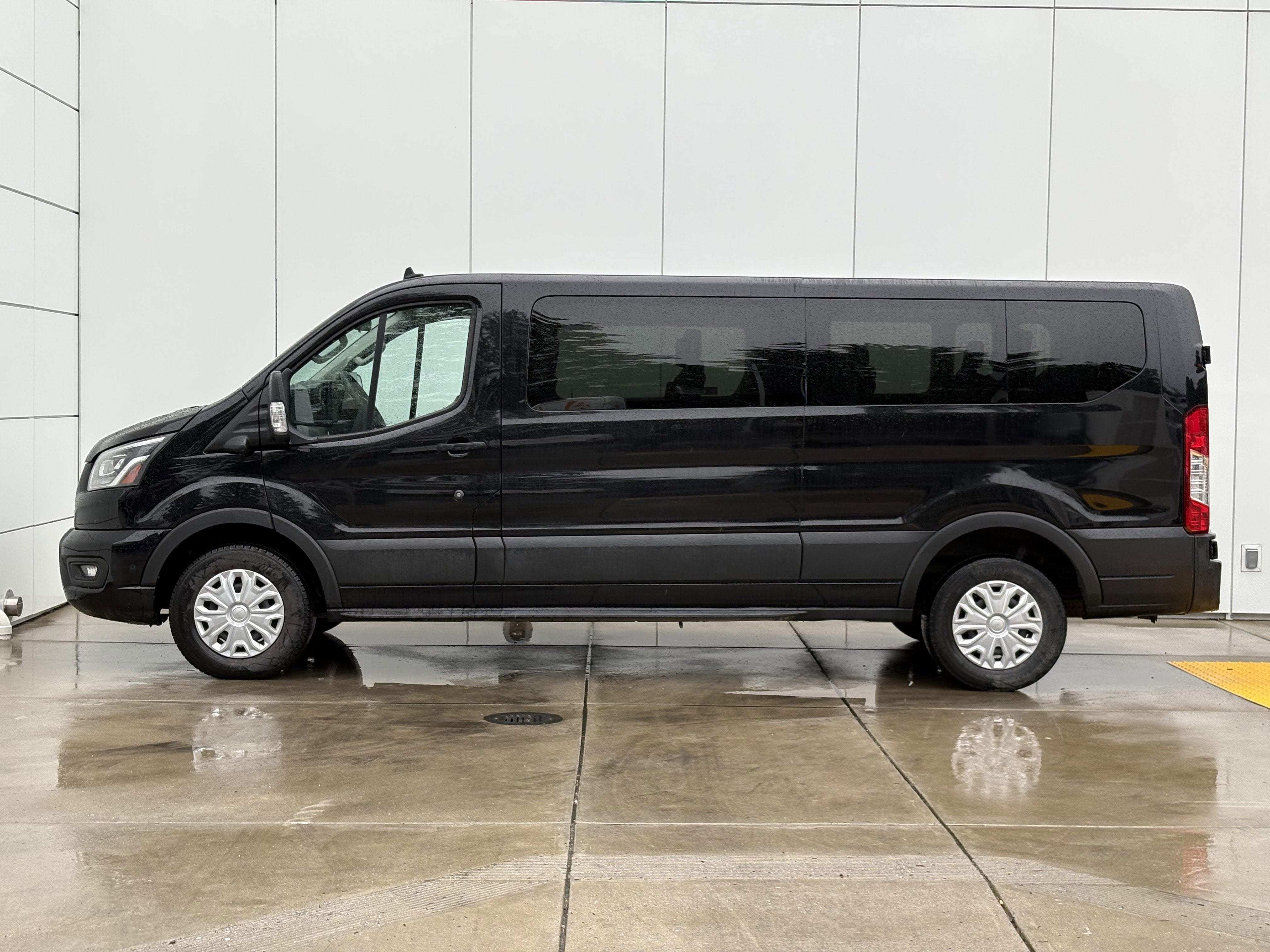 2023 Ford Transit Passenger Wagon XL