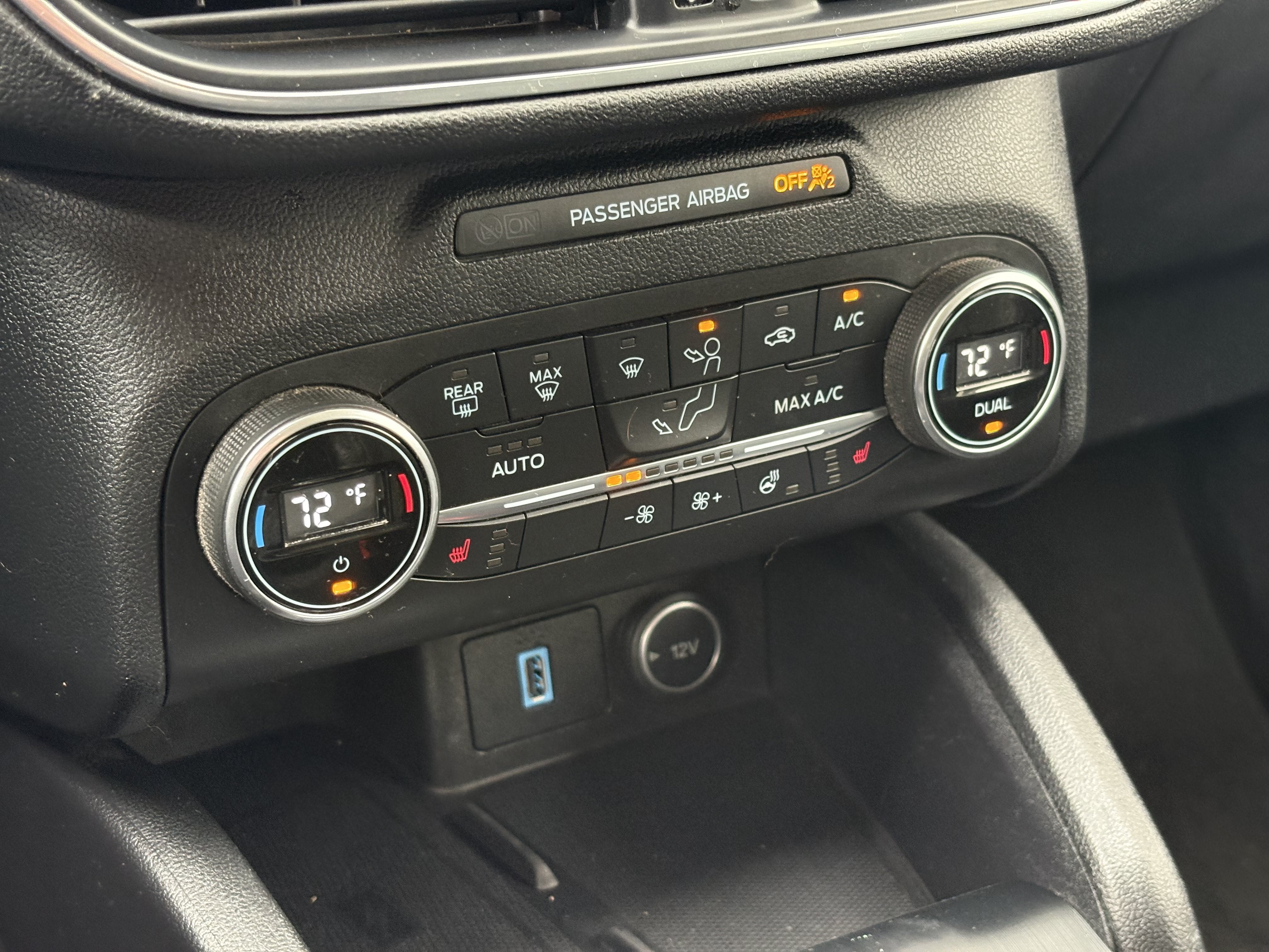2020 Ford Escape Titanium Hybrid