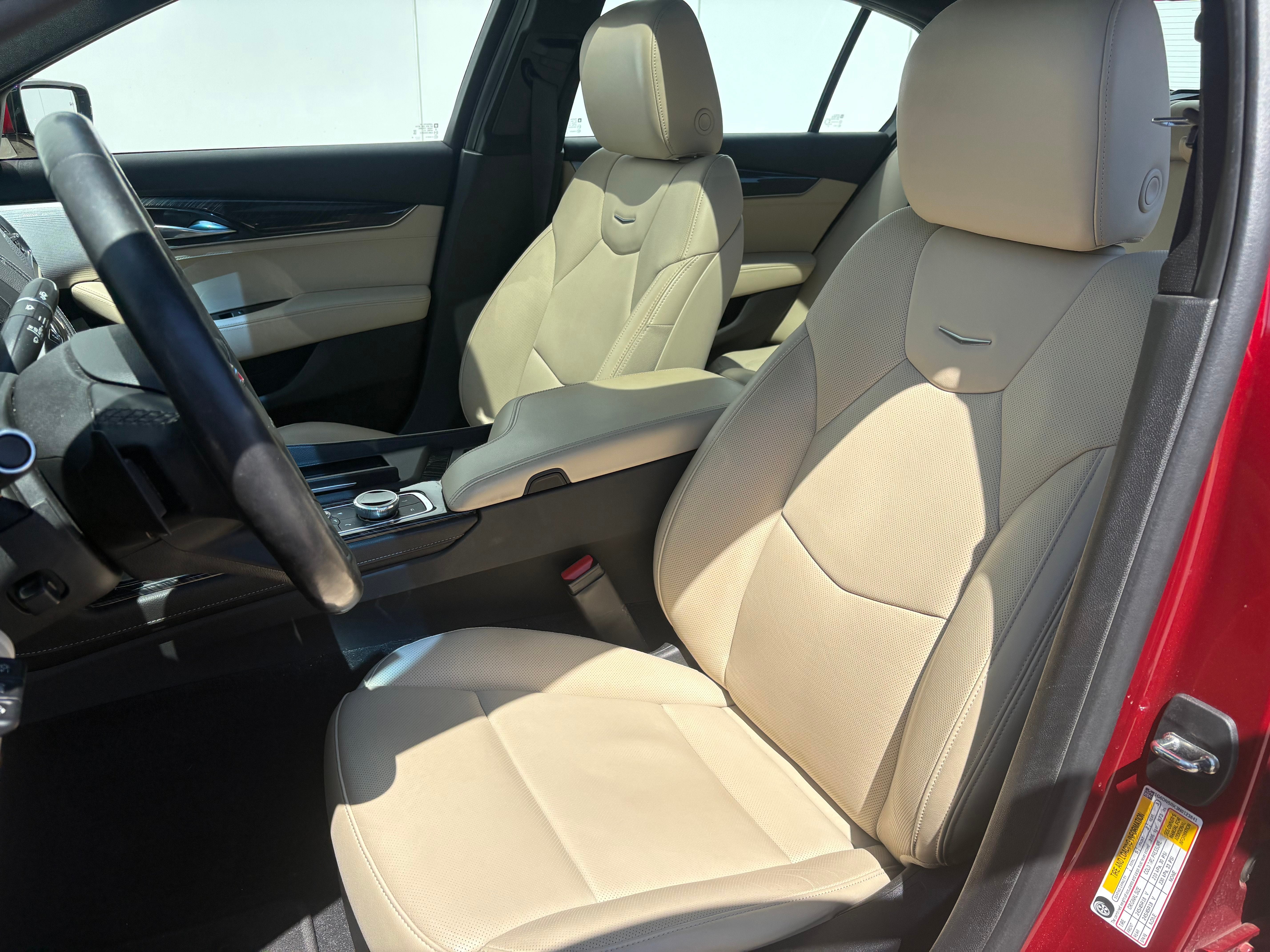 2022 Cadillac CT5 Premium Luxury