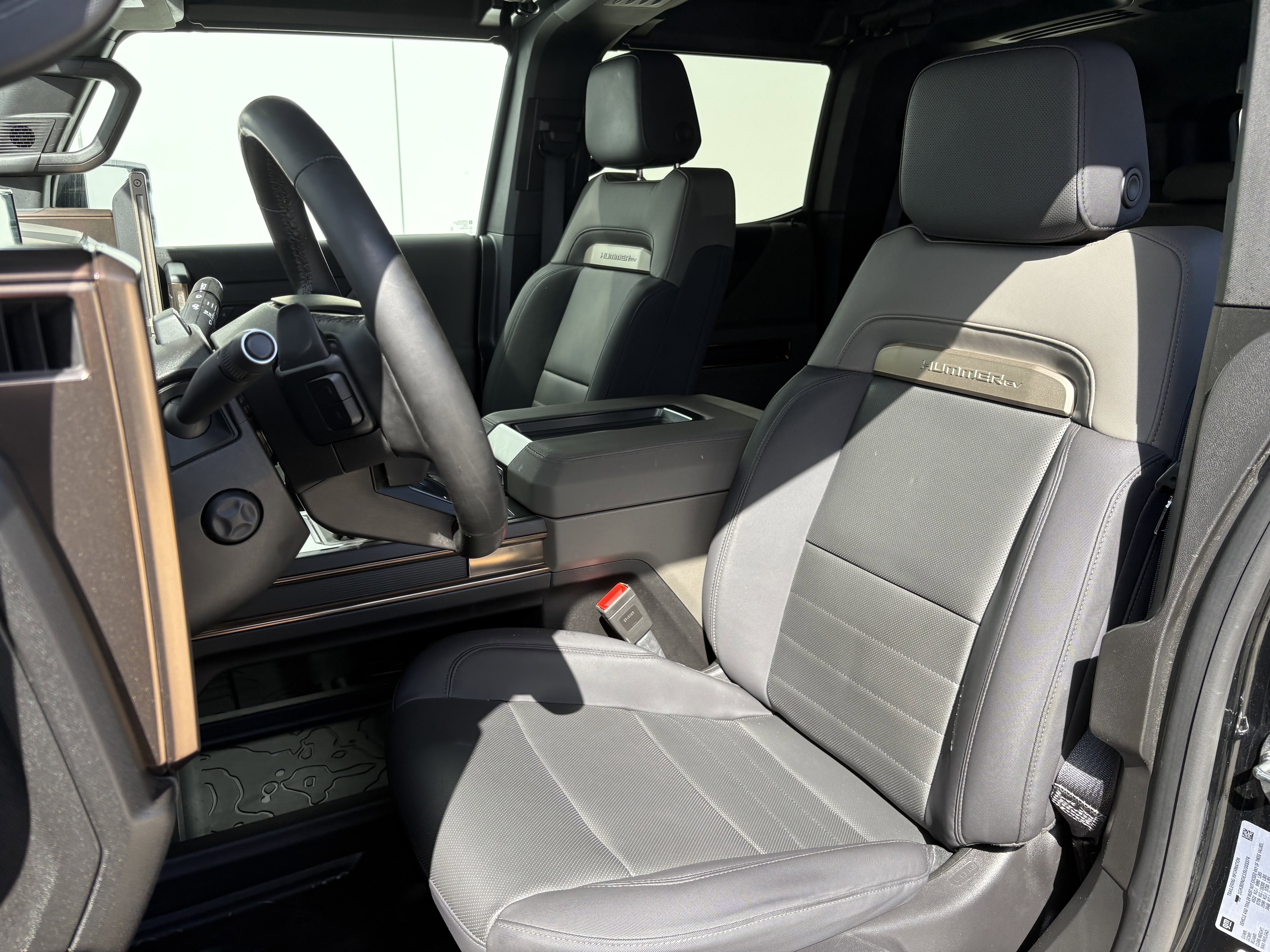 2025 GMC HUMMER EV SUV 2X