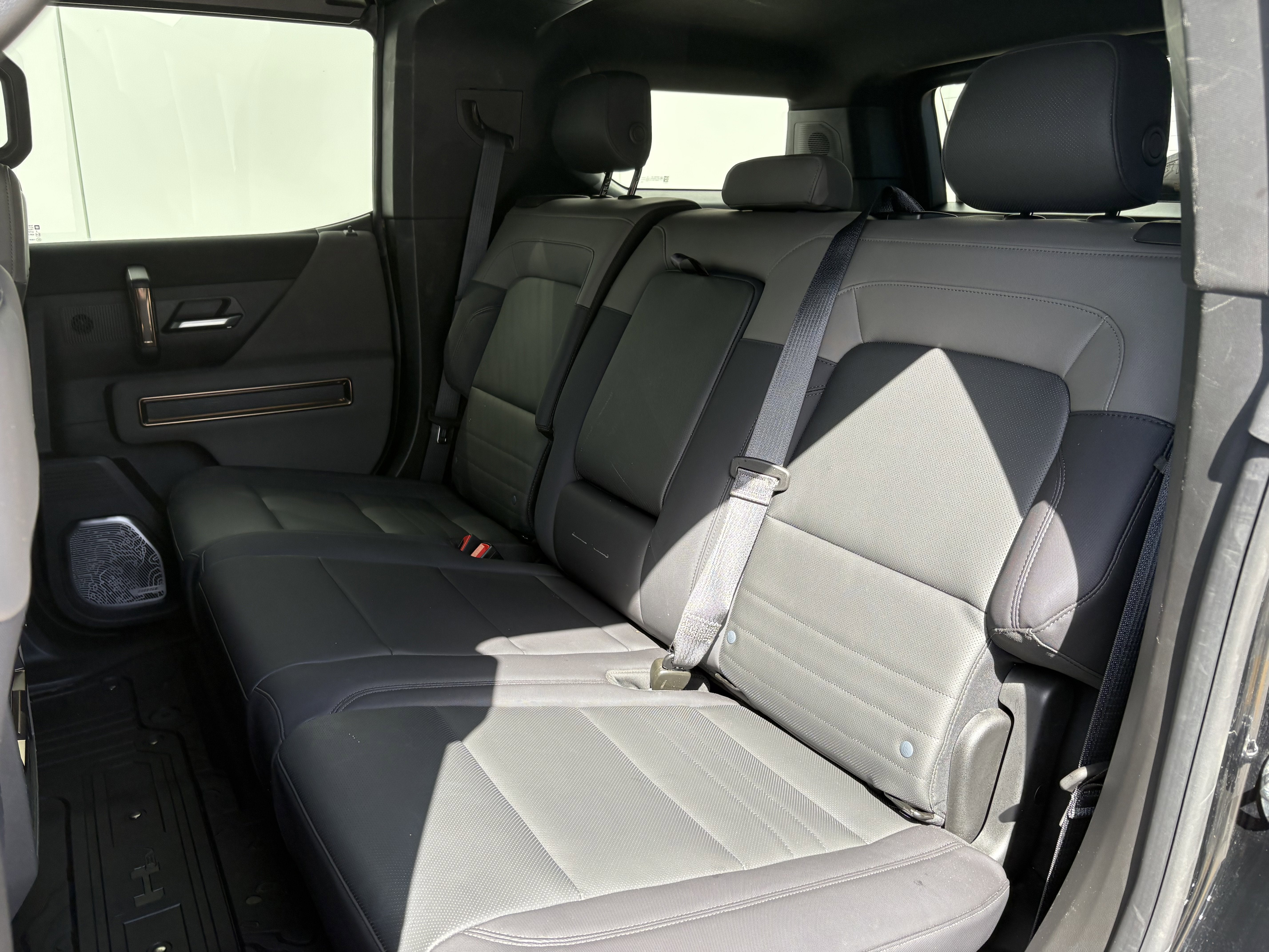 2025 GMC HUMMER EV SUV 2X