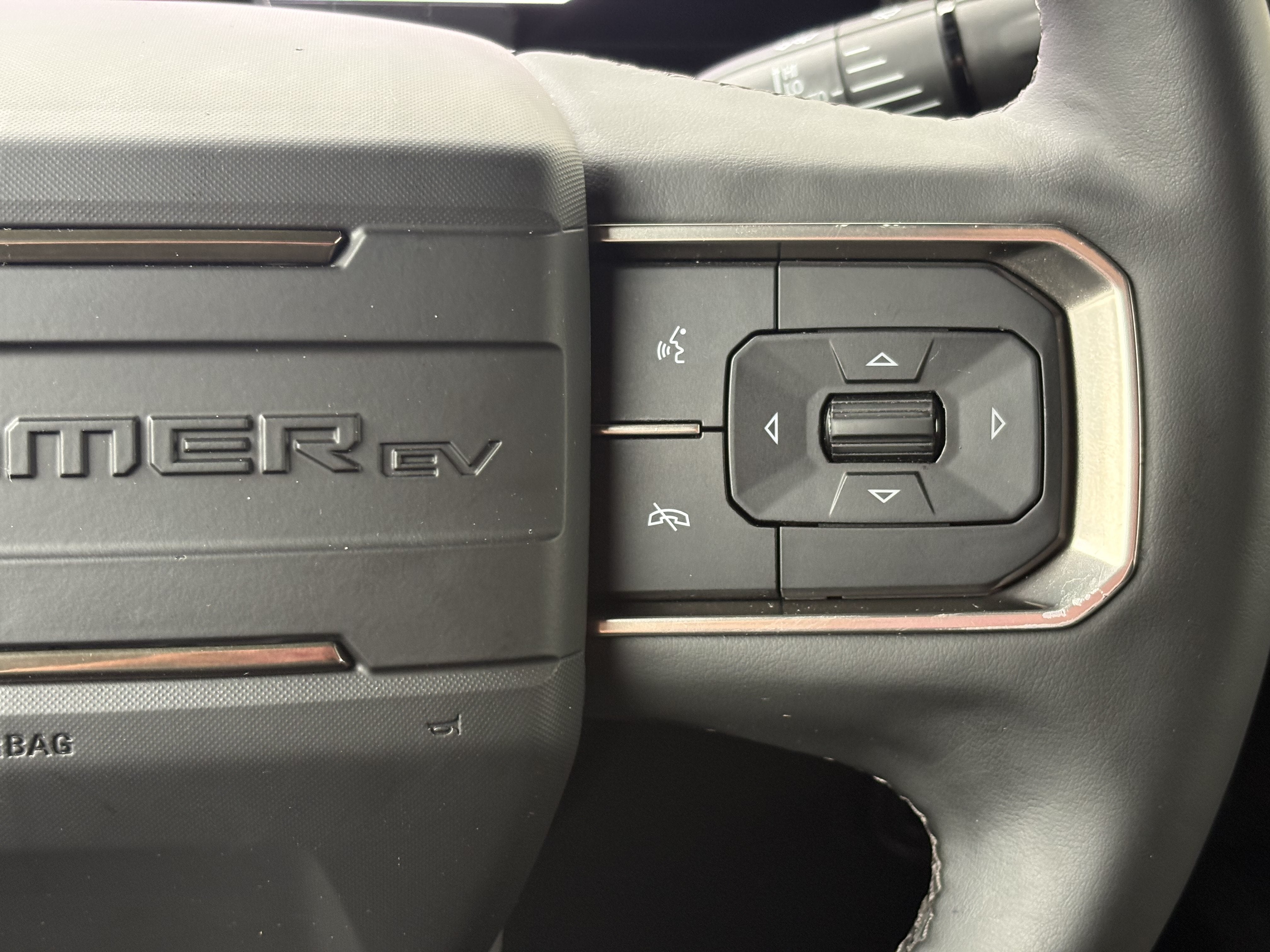 2025 GMC HUMMER EV SUV 3X