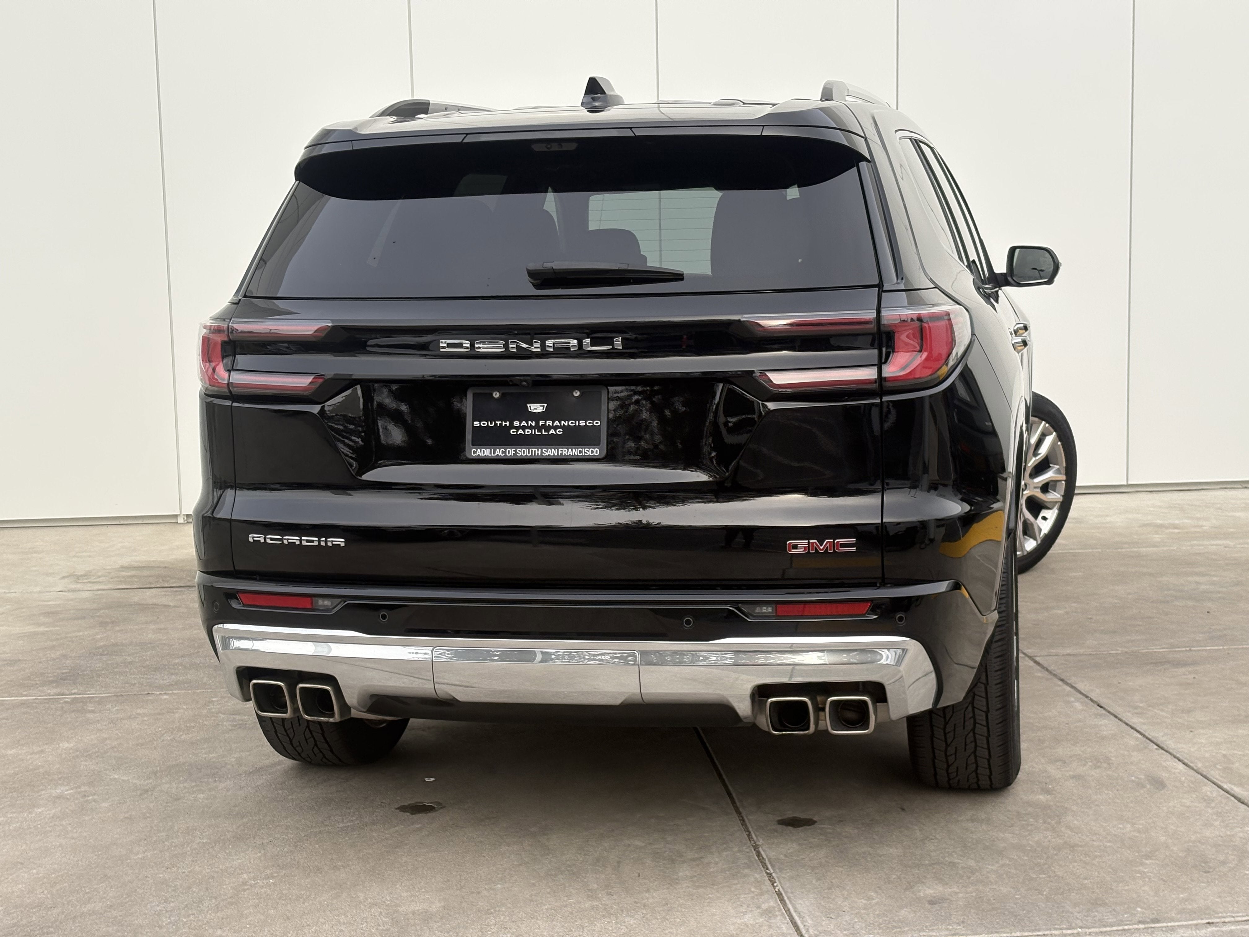 2024 GMC Acadia Denali