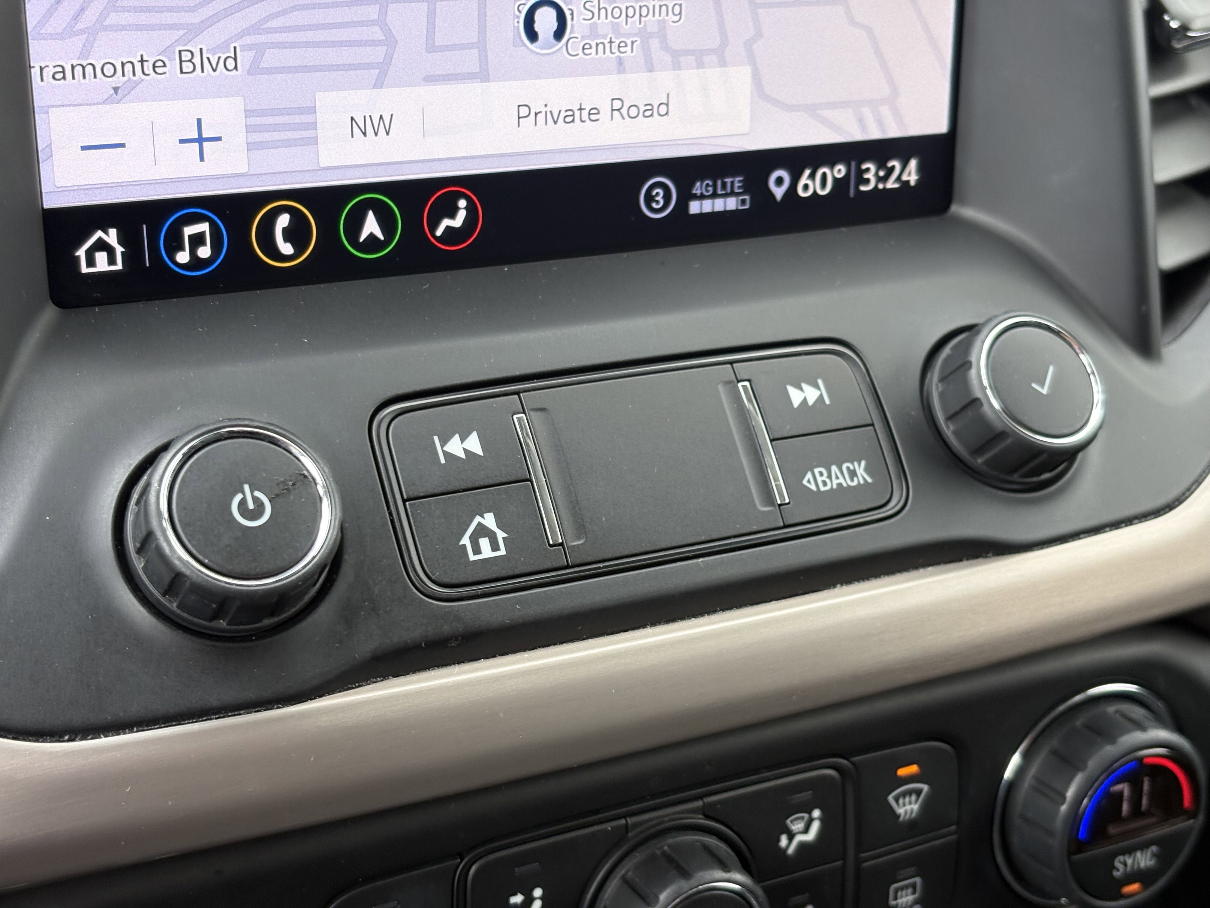 2020 GMC Acadia Denali