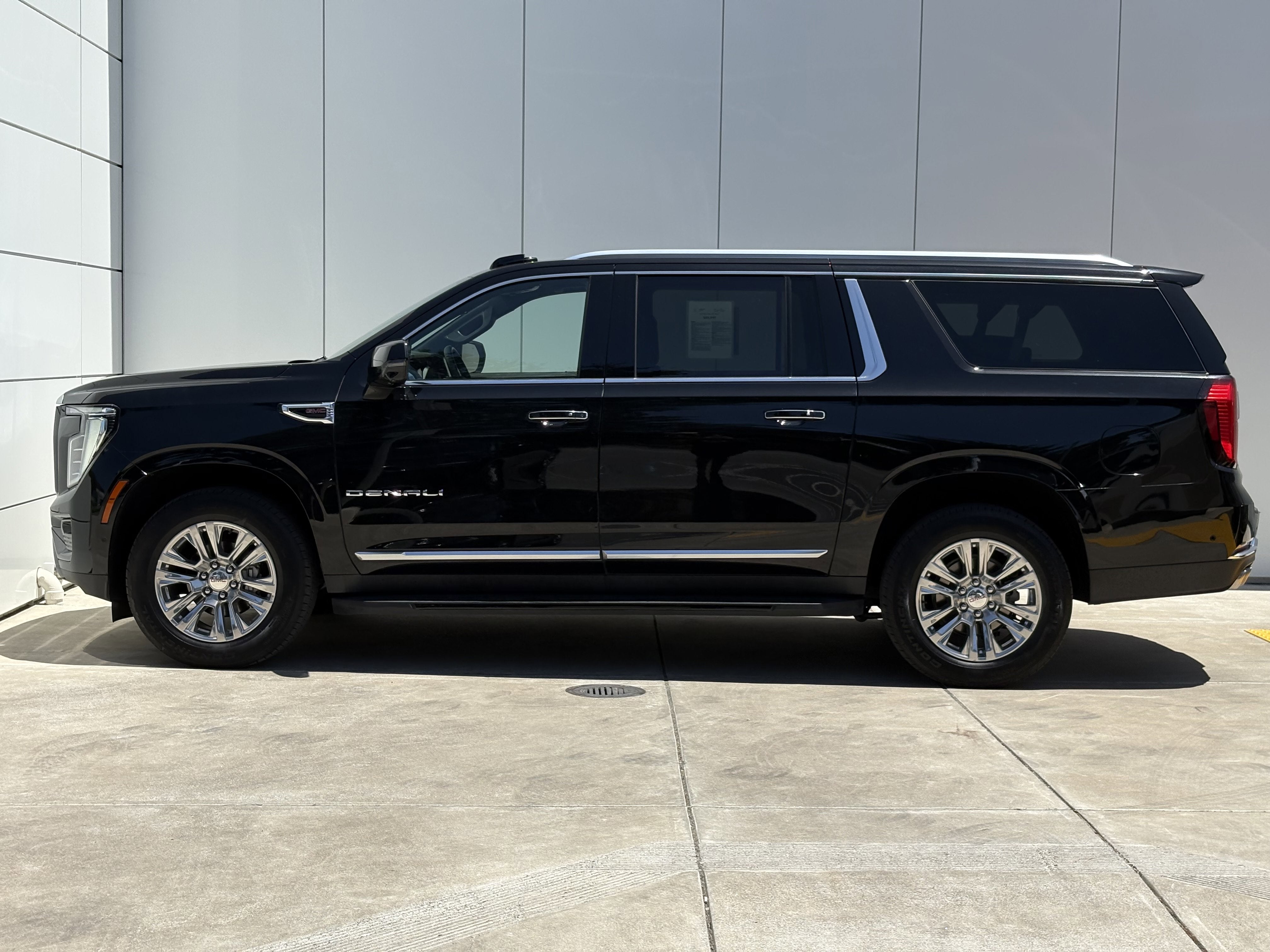 2025 GMC Yukon XL Denali