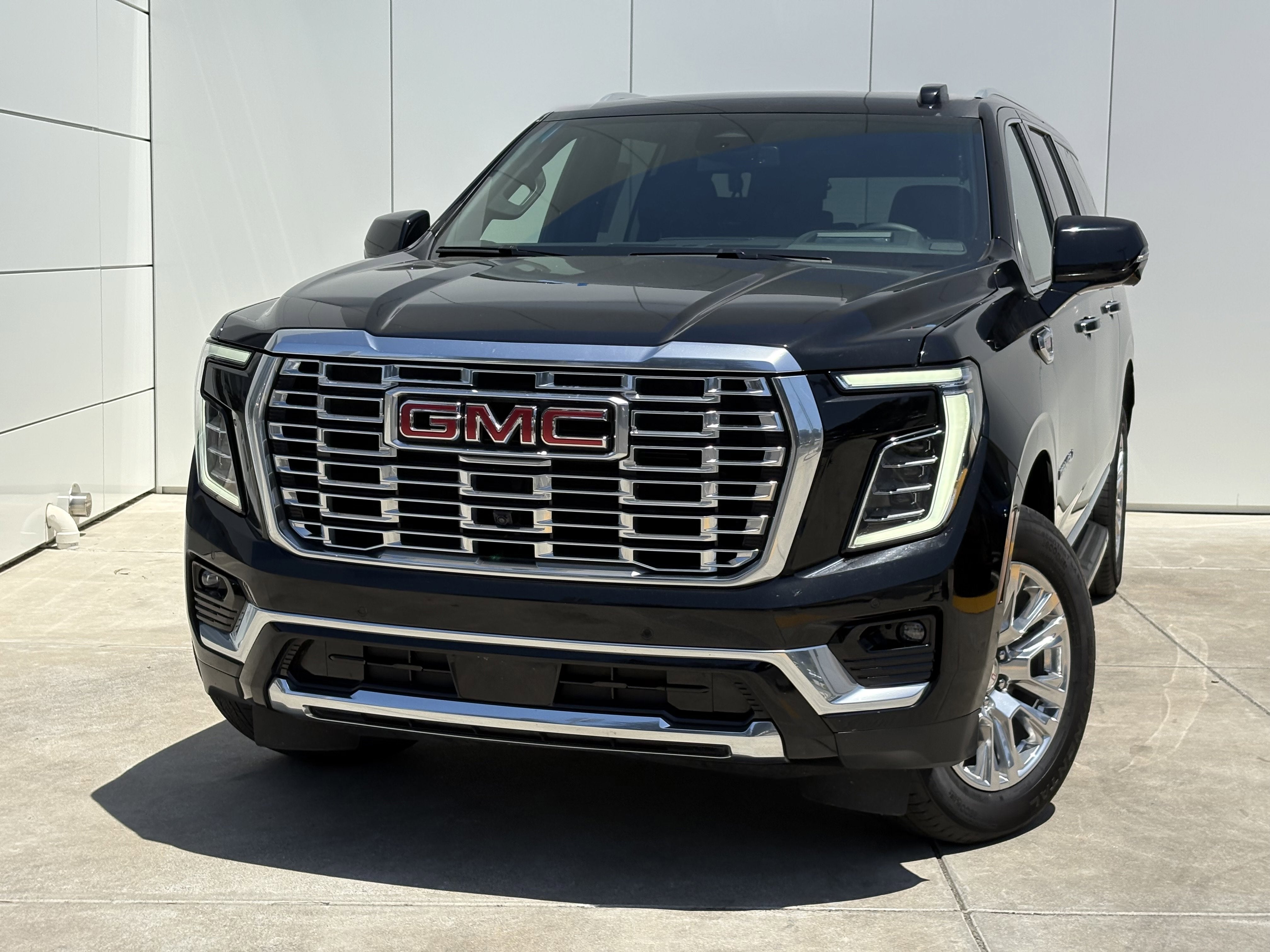 2025 GMC Yukon Denali AWD's photo
