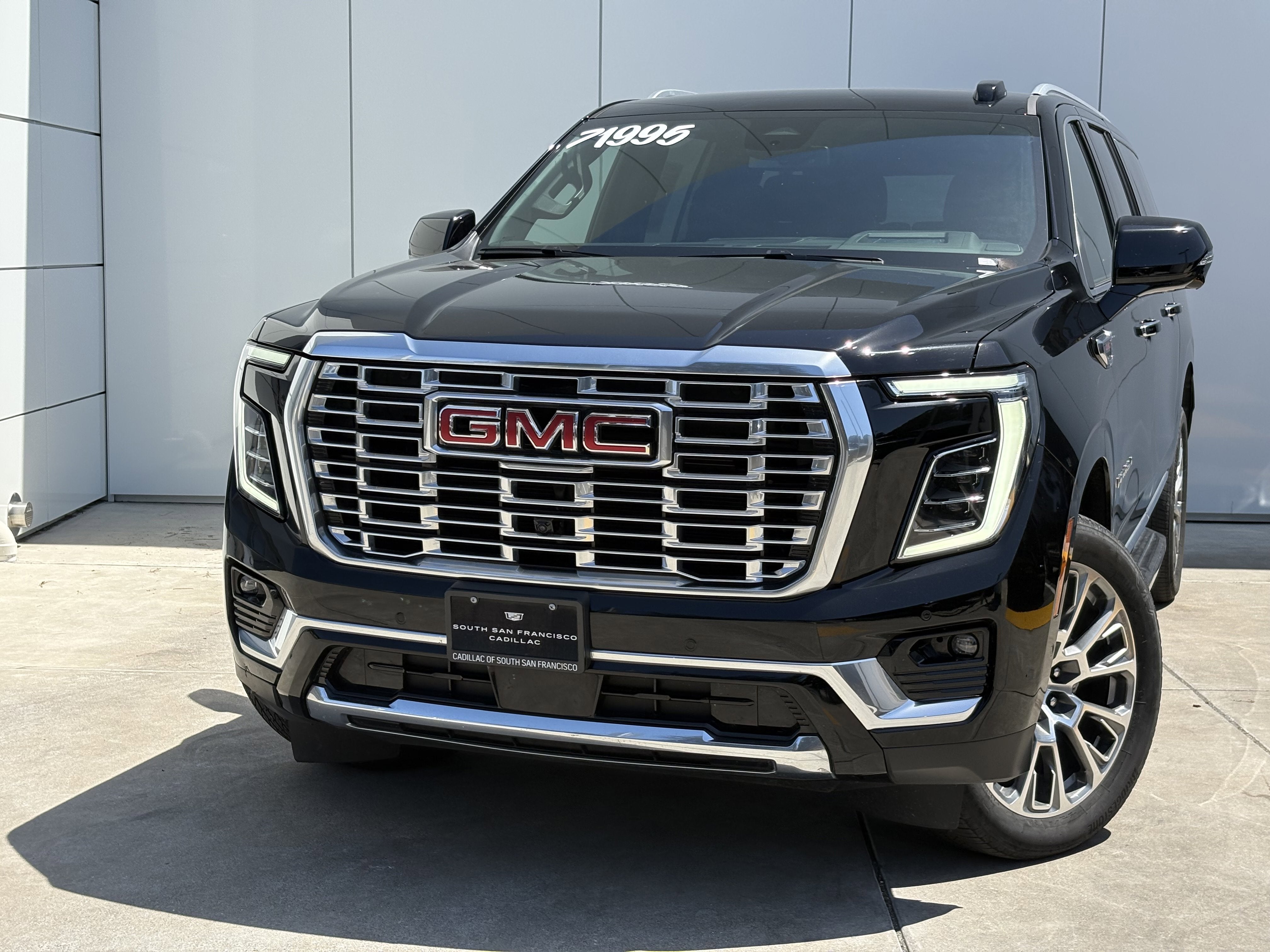 2025 GMC Yukon Denali AWD's photo