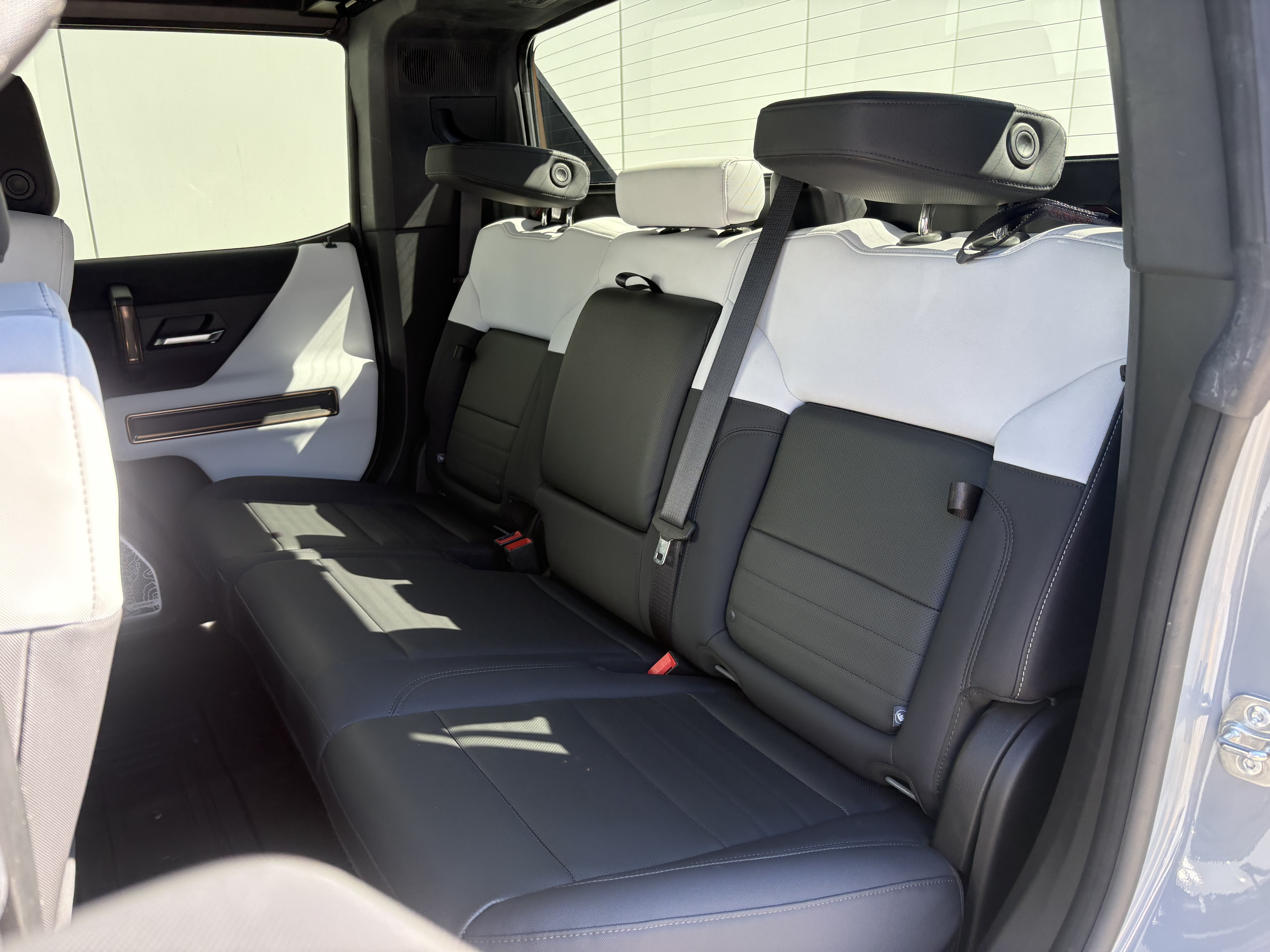 2024 GMC HUMMER EV Pickup 2X