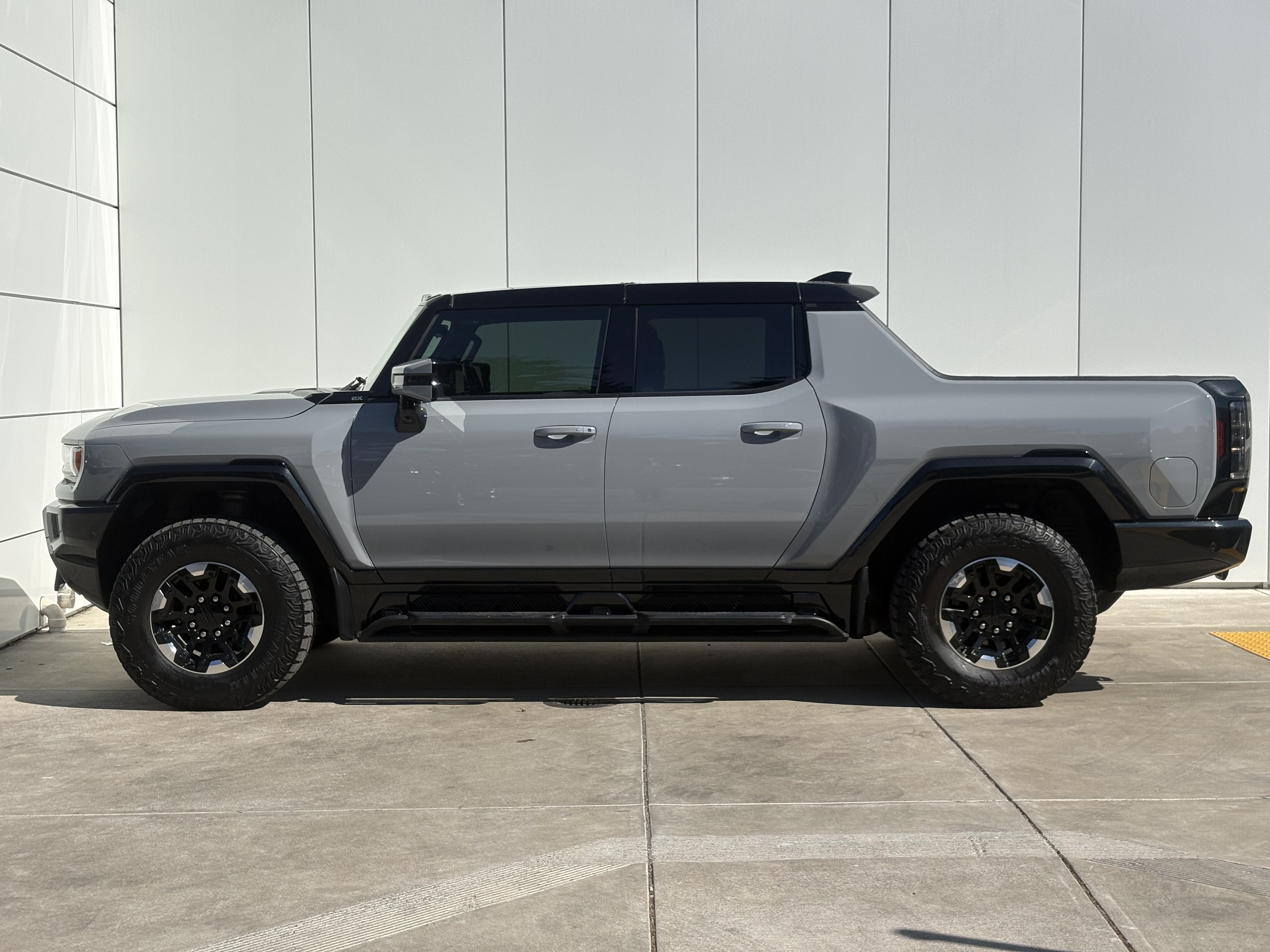2024 GMC HUMMER EV Pickup 2X