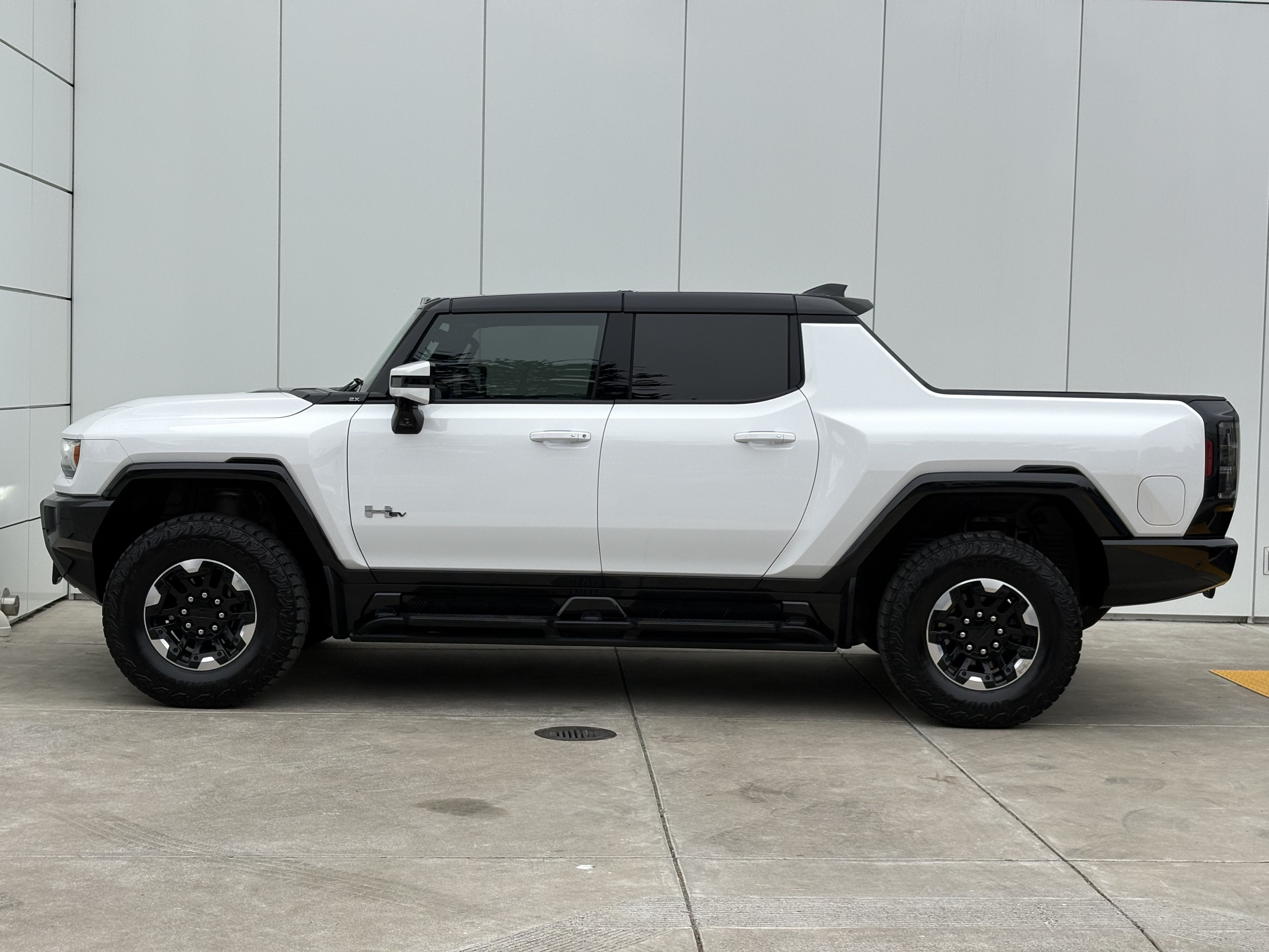 2024 GMC HUMMER EV Pickup 2X