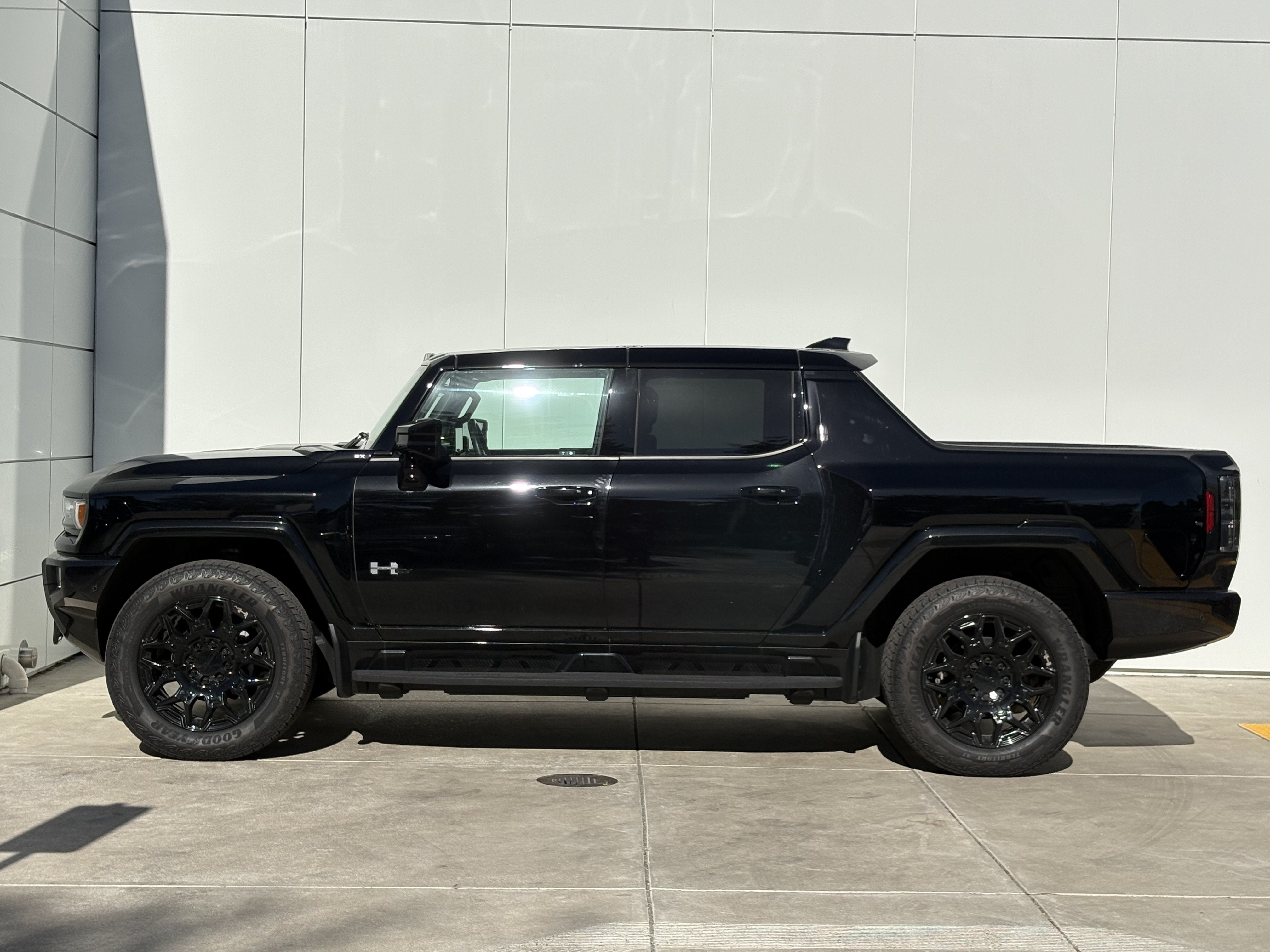 2025 GMC HUMMER EV Pickup 2X