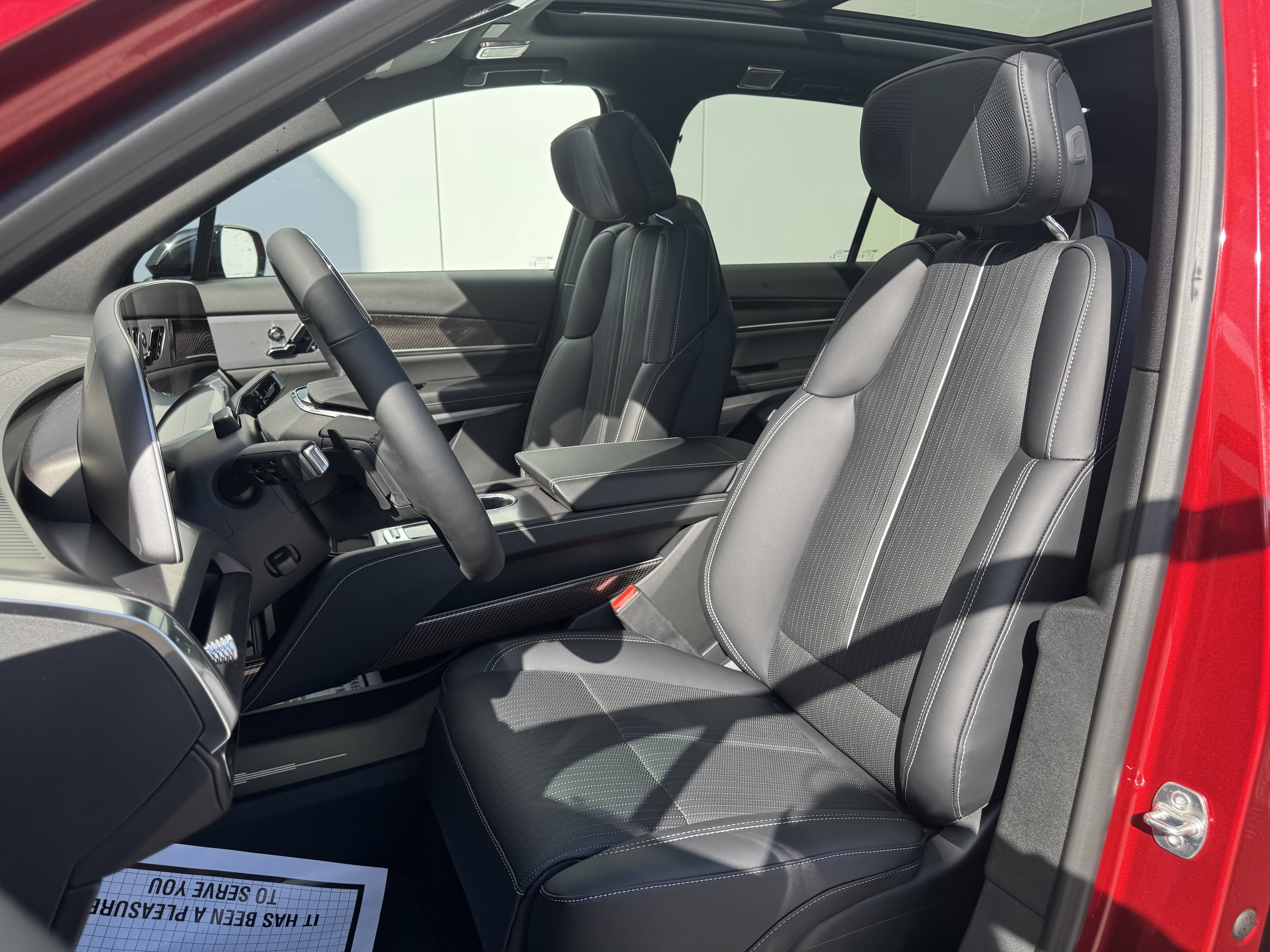 2026 Cadillac VISTIQ Luxury