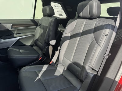 2026 Cadillac VISTIQ Luxury