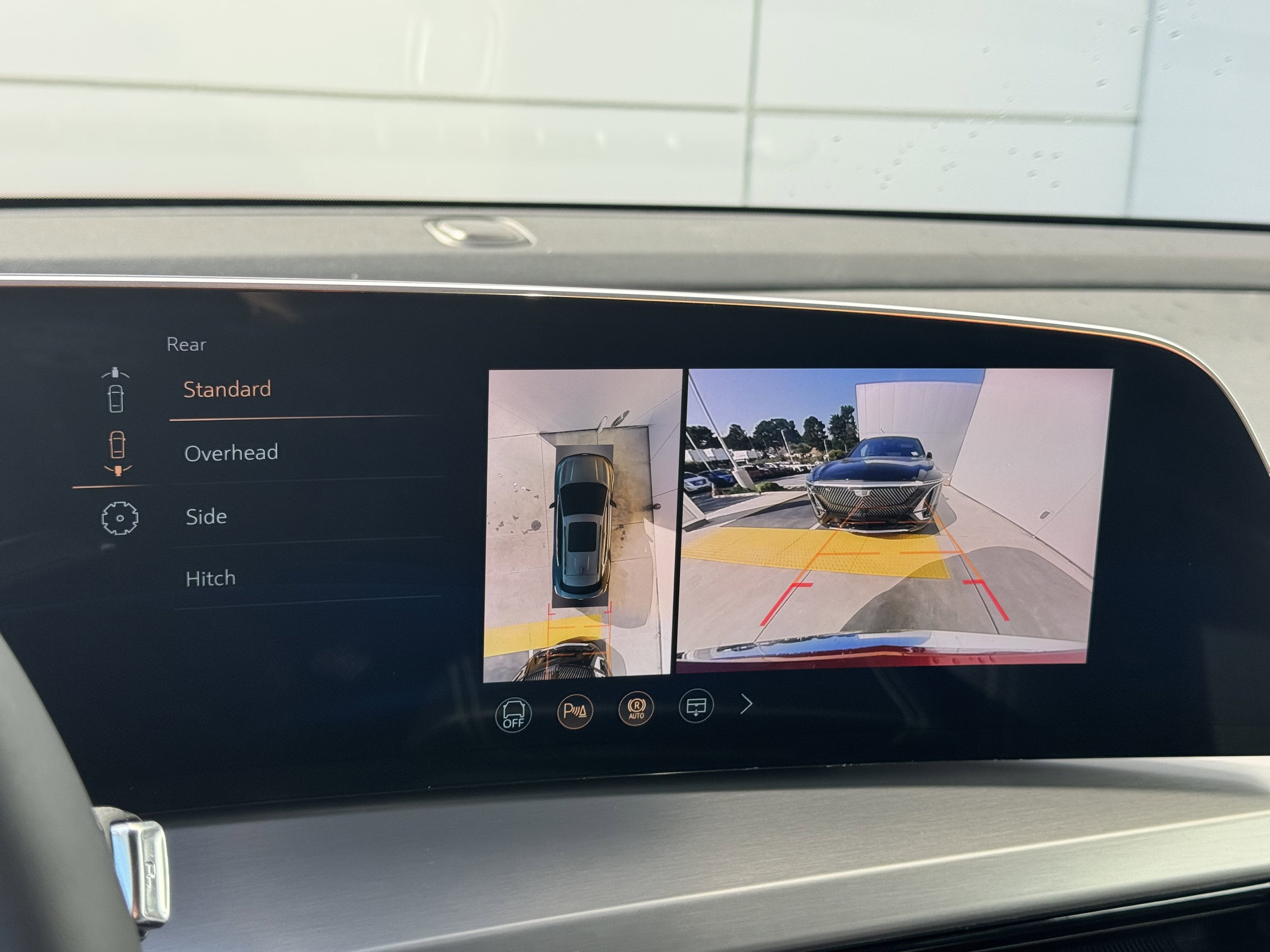 2026 Cadillac VISTIQ Luxury