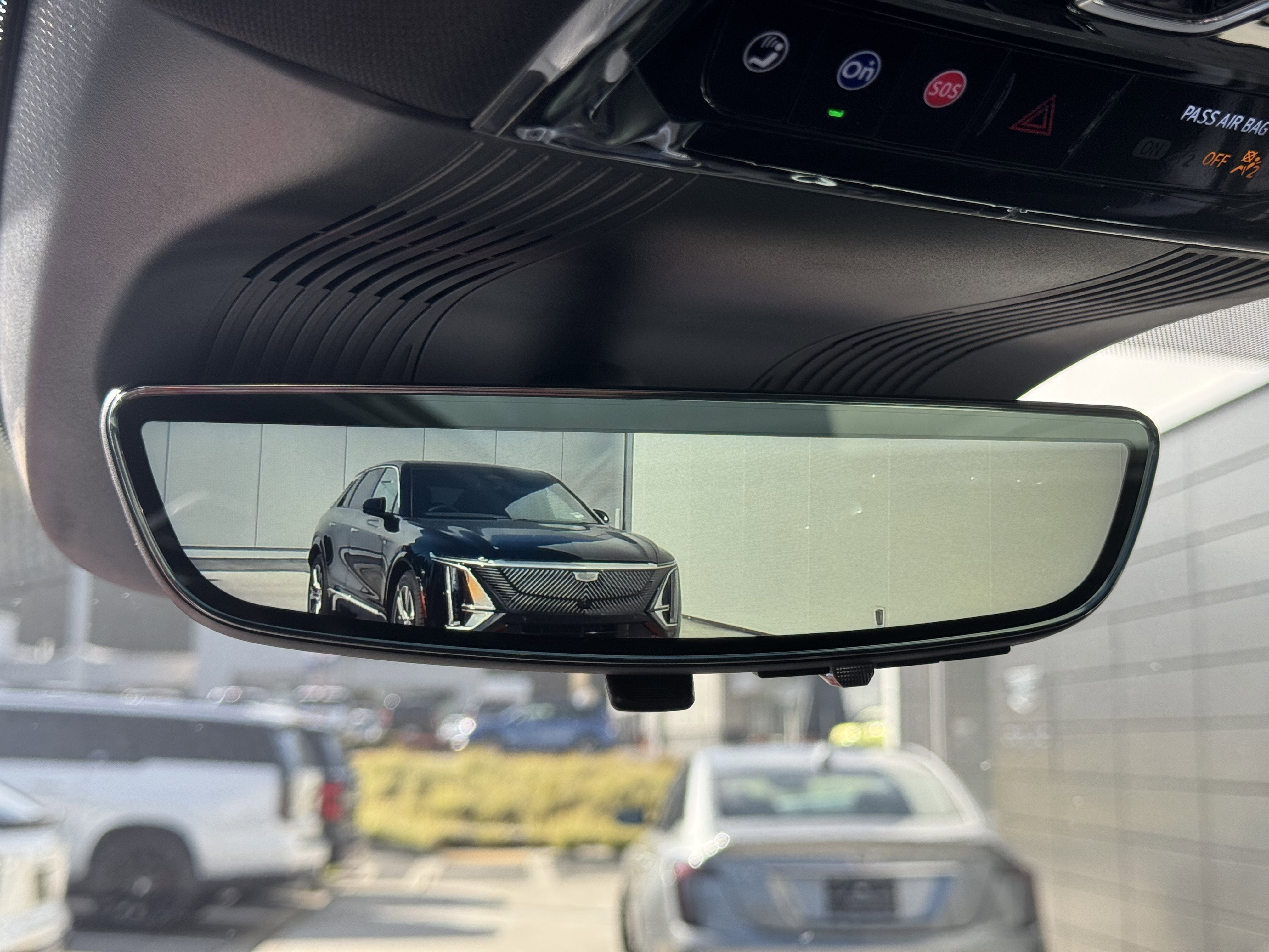 2026 Cadillac VISTIQ Luxury