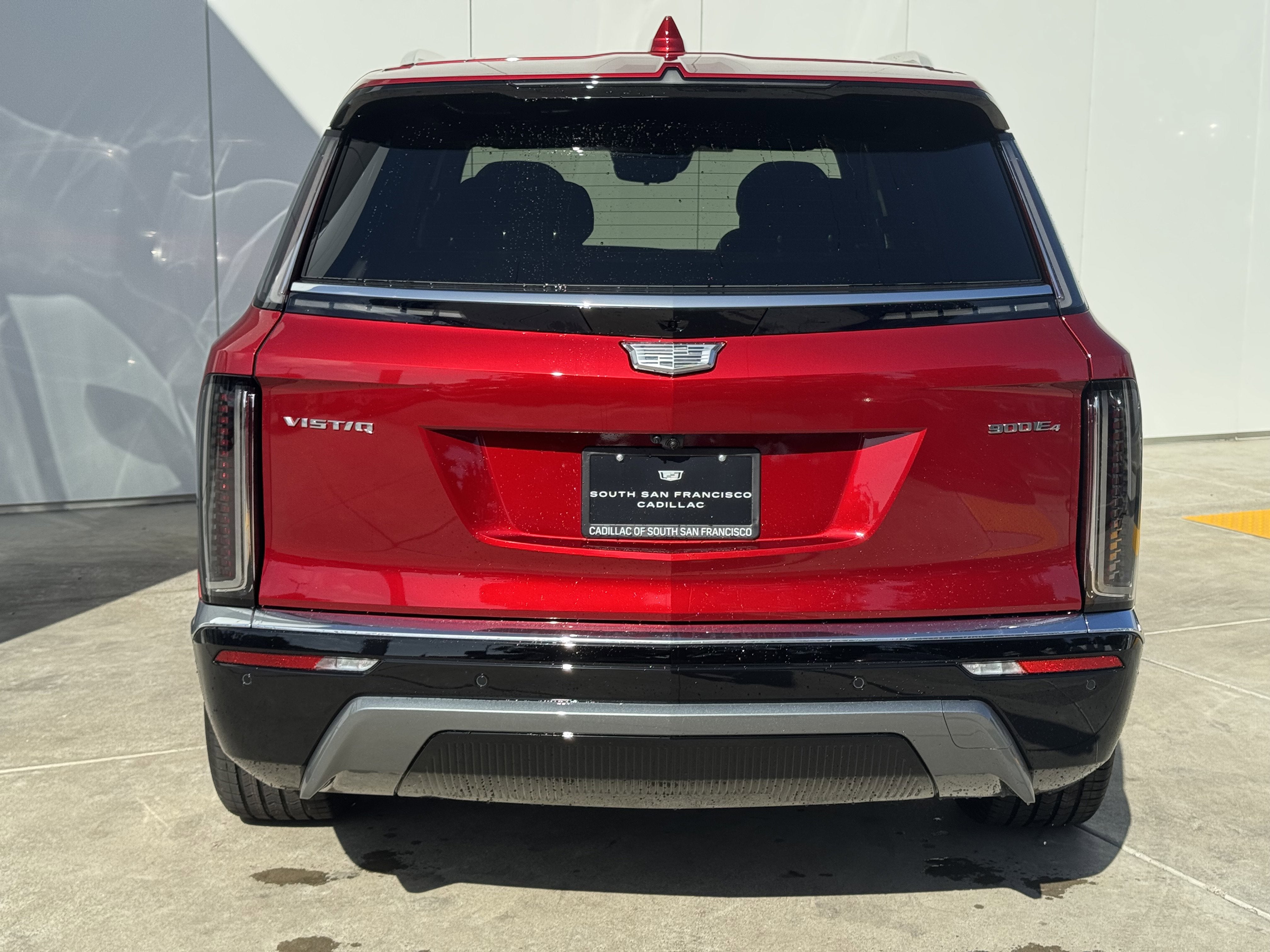 2026 Cadillac VISTIQ Luxury