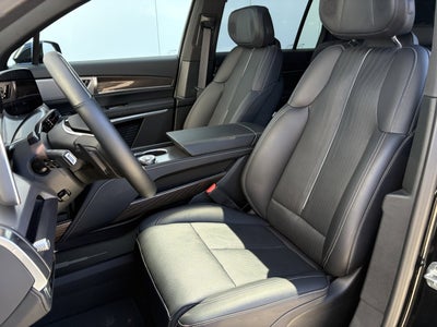 2026 Cadillac VISTIQ Luxury