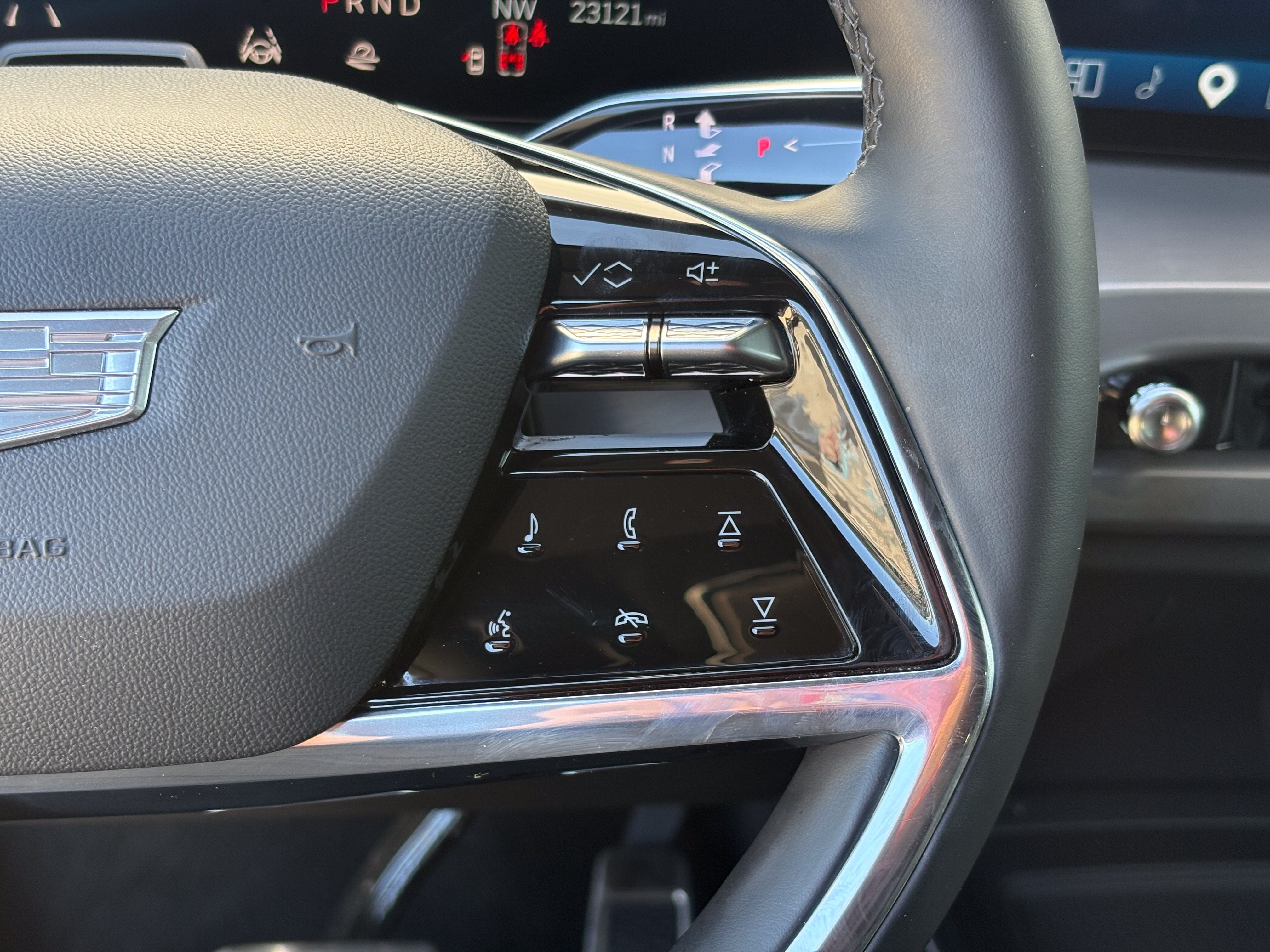 2026 Cadillac VISTIQ Luxury