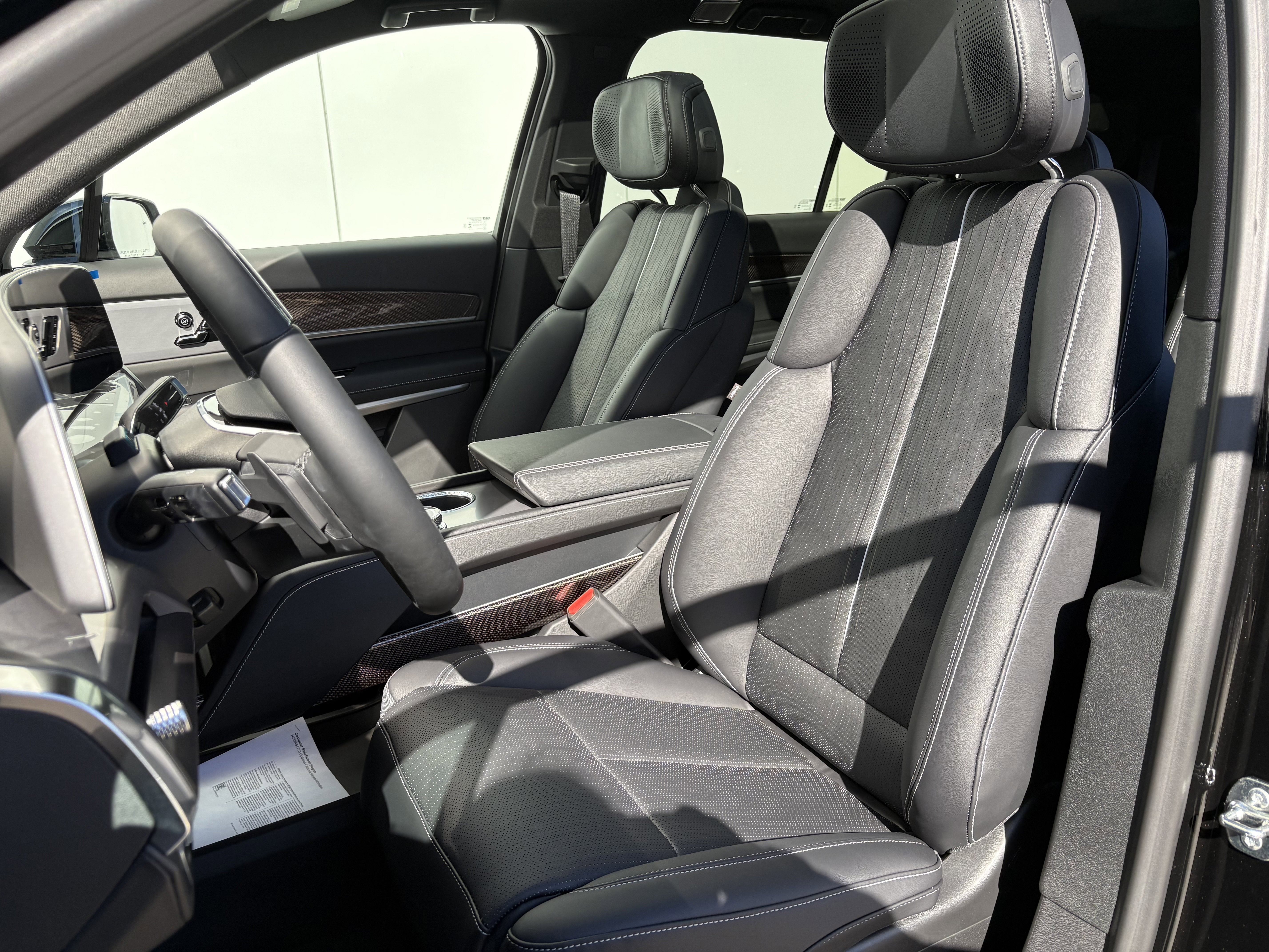 2026 Cadillac VISTIQ Luxury