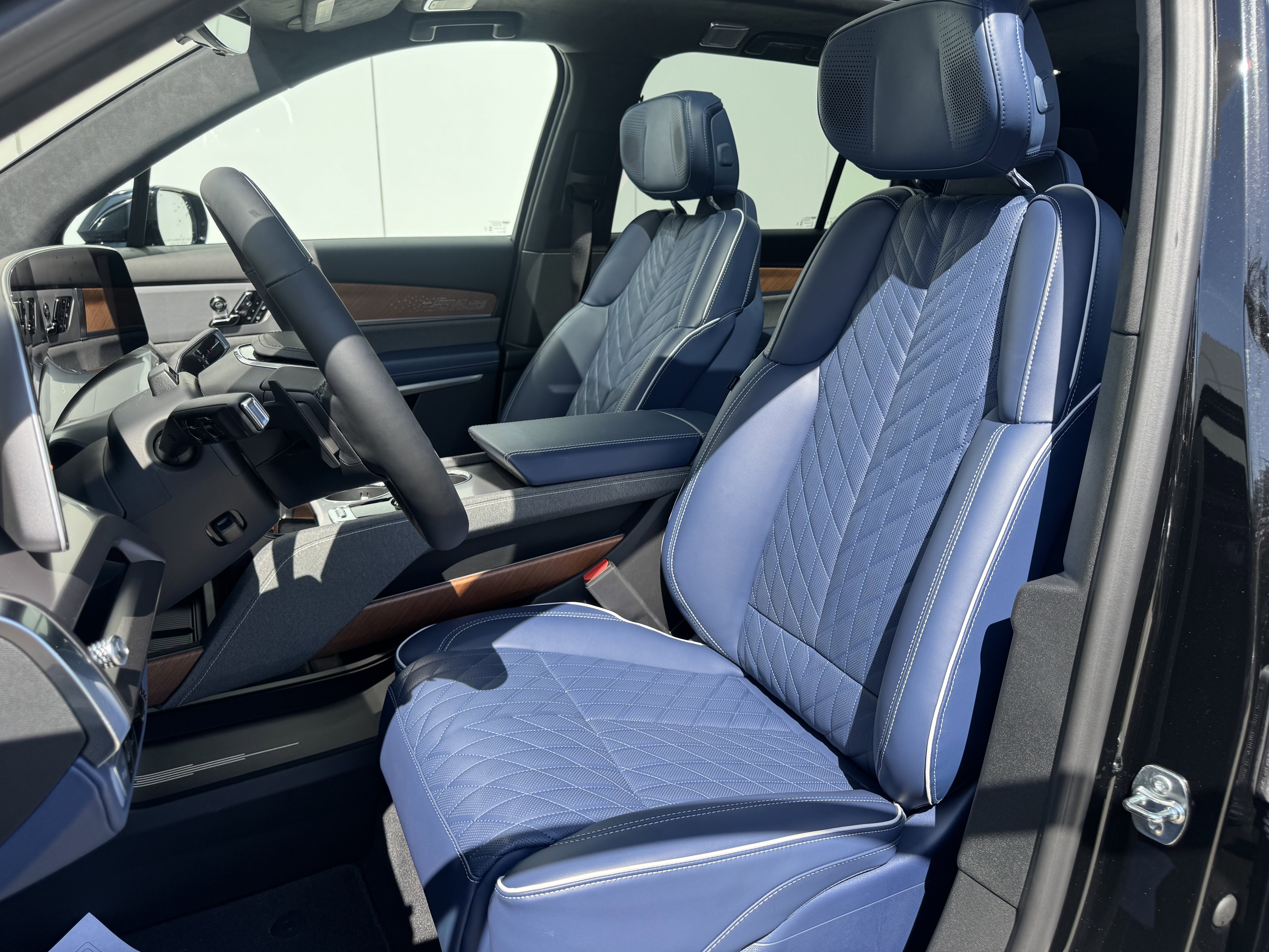 2026 Cadillac VISTIQ Premium Luxury