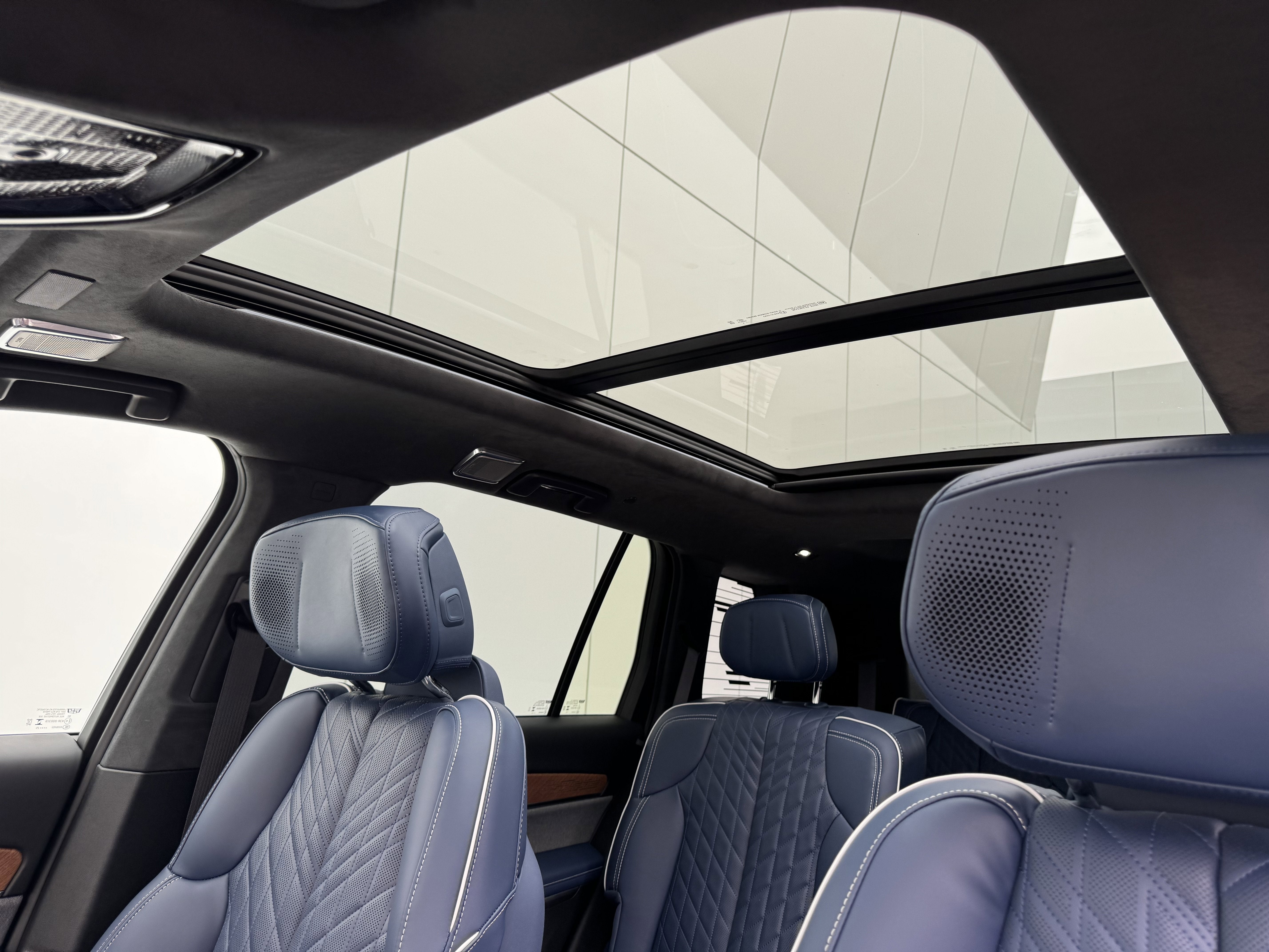 2026 Cadillac VISTIQ Premium Luxury