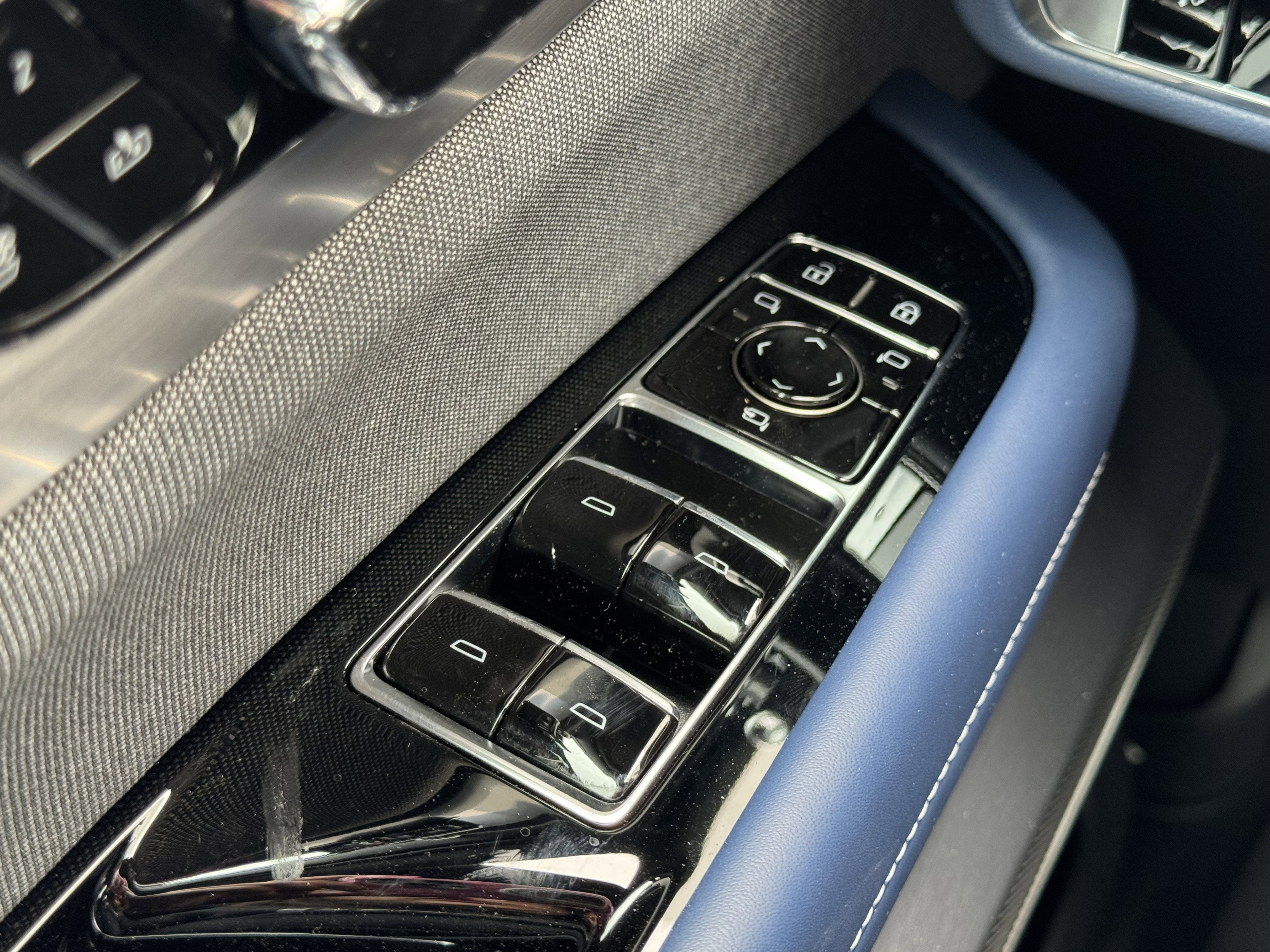 2026 Cadillac VISTIQ Premium Luxury