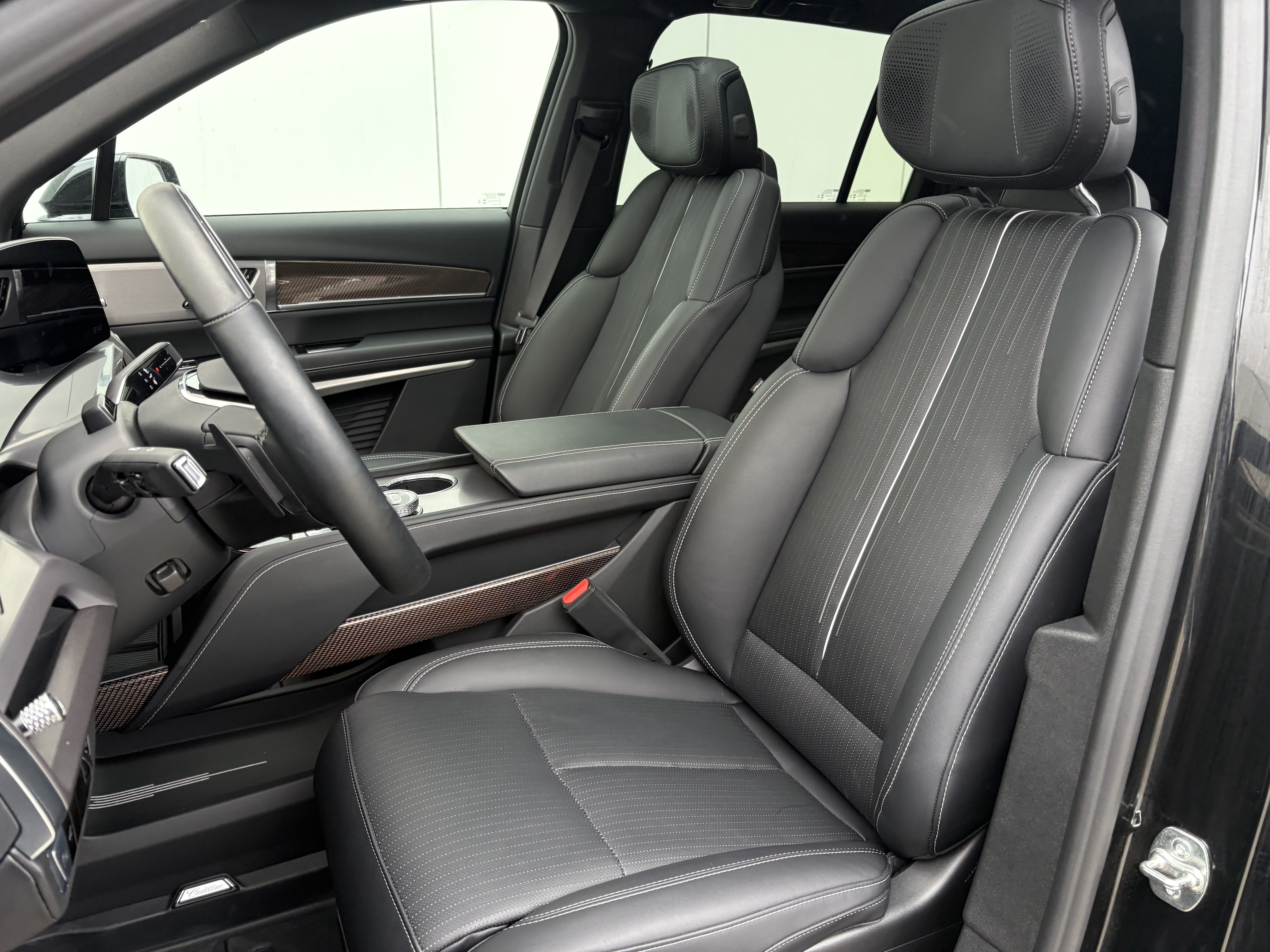 2026 Cadillac VISTIQ Sport
