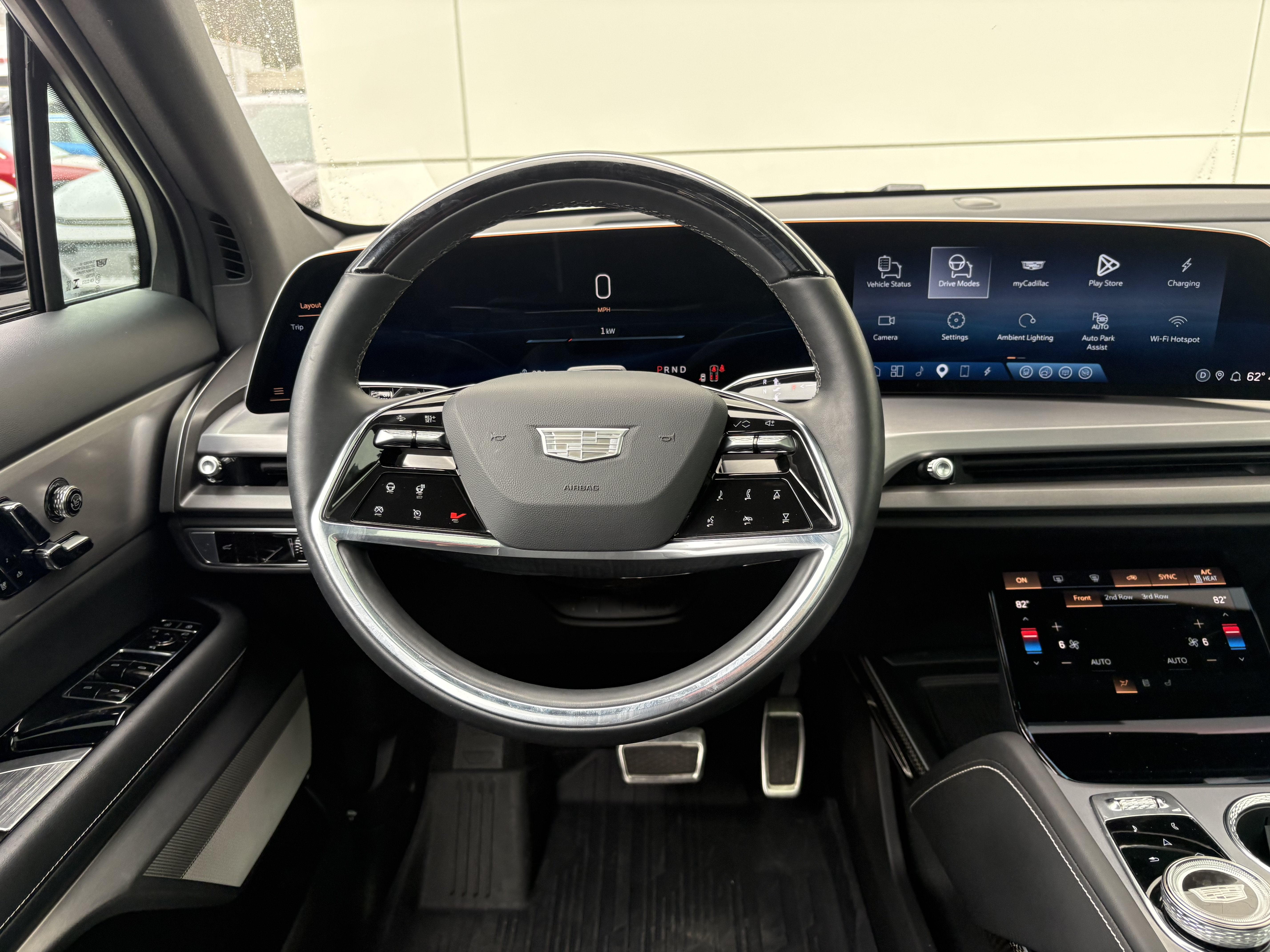 2026 Cadillac VISTIQ Sport