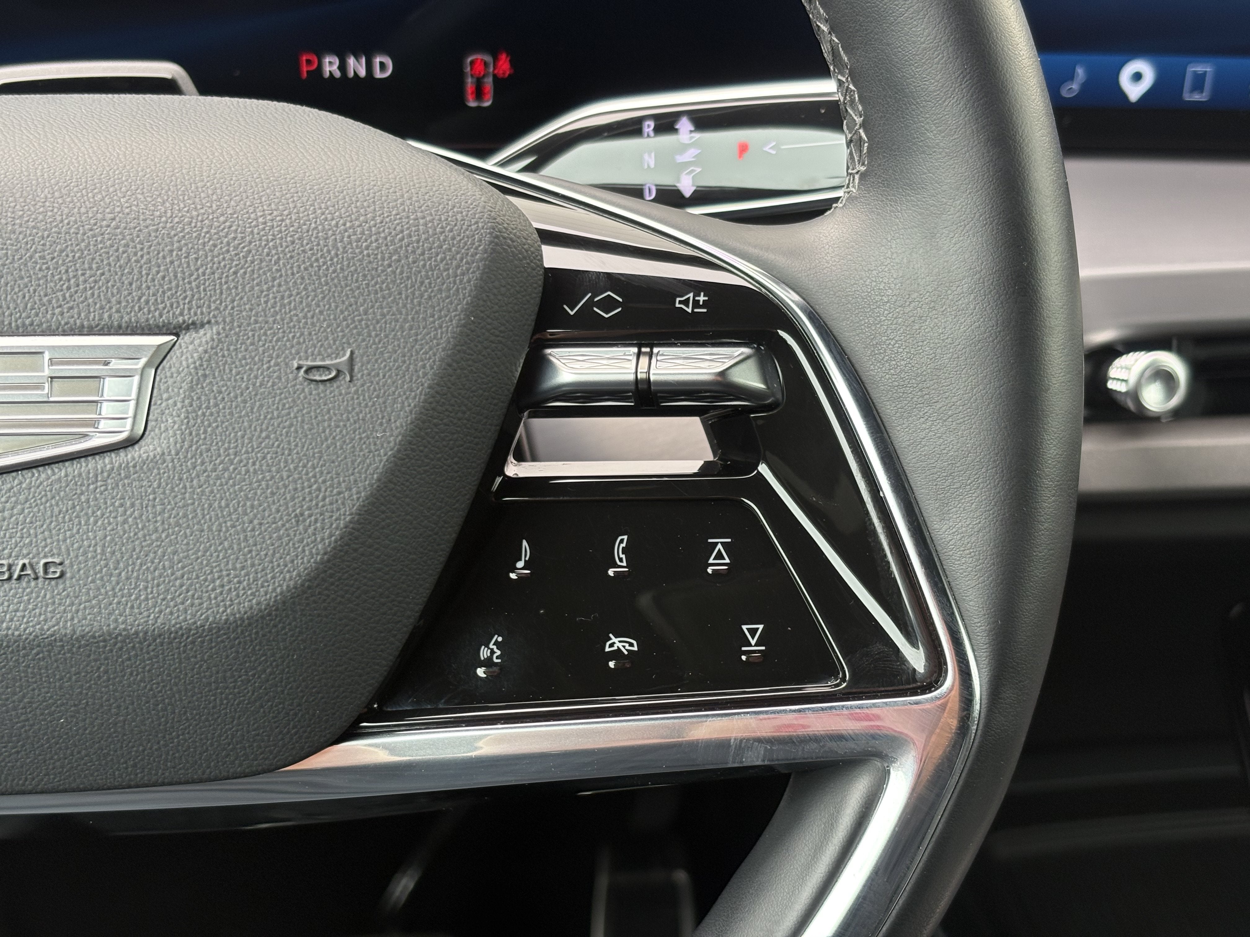 2026 Cadillac VISTIQ Sport