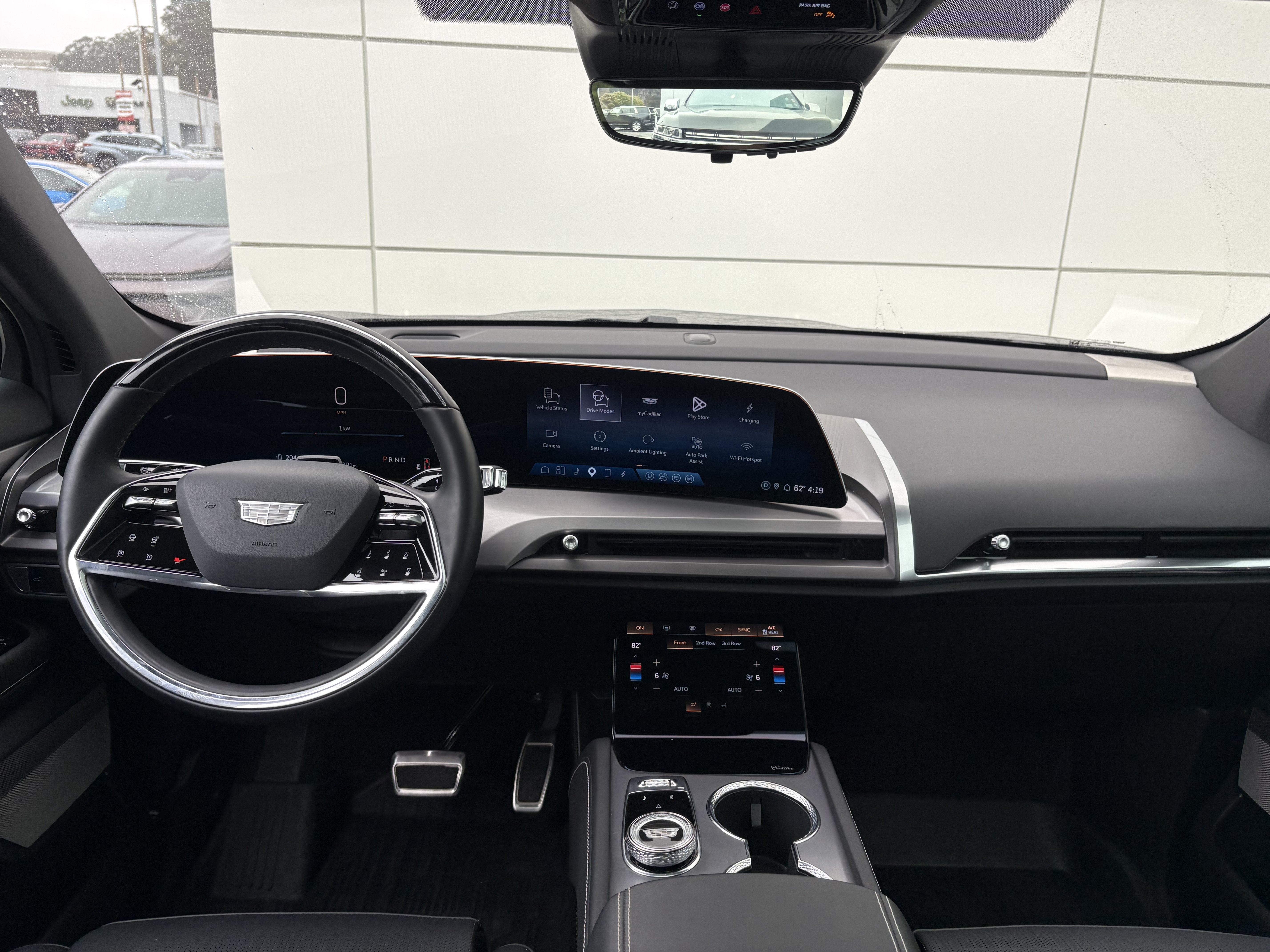 2026 Cadillac VISTIQ Sport