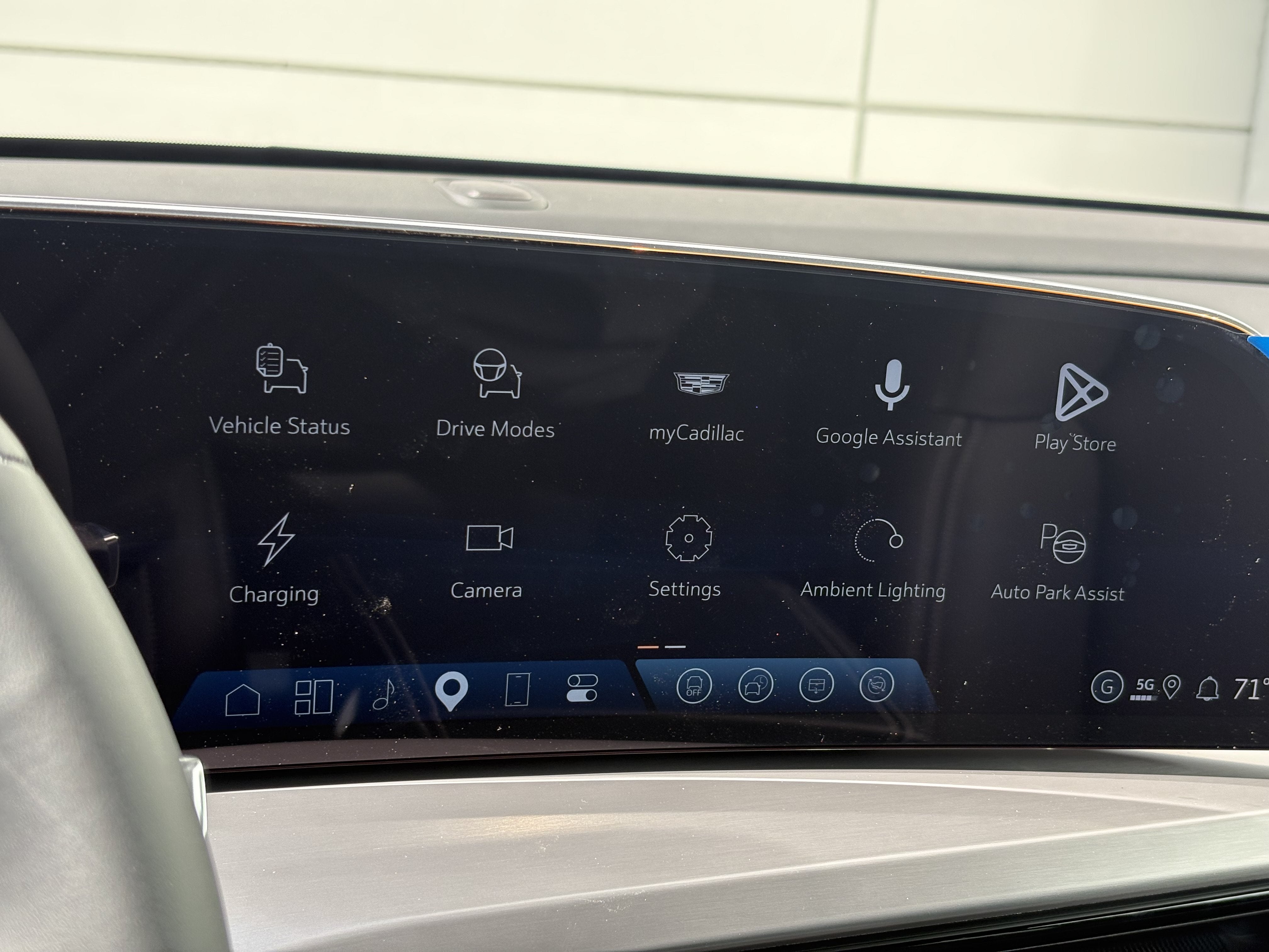 2027 Cadillac VISTIQ Sport