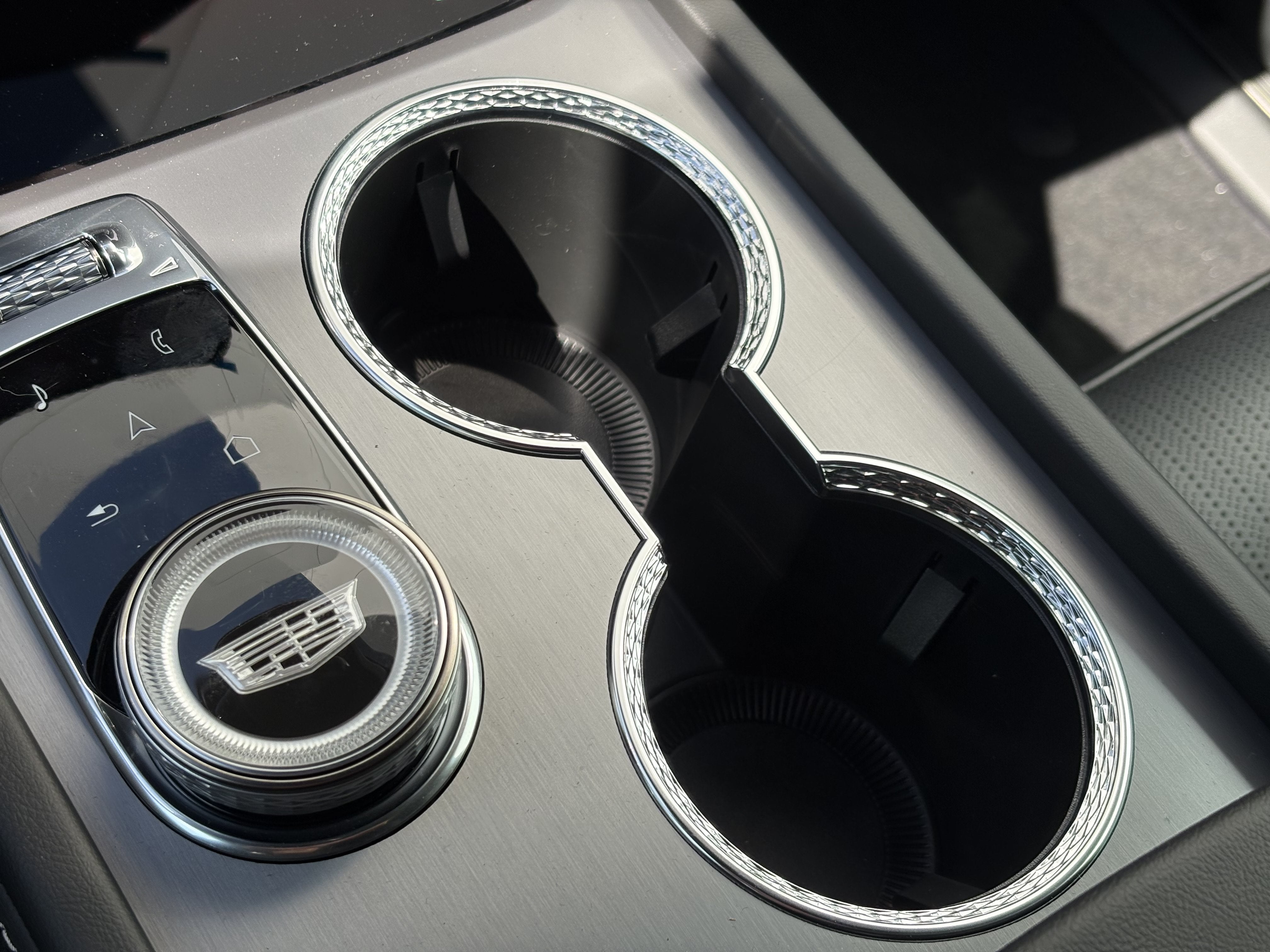 2027 Cadillac VISTIQ Sport