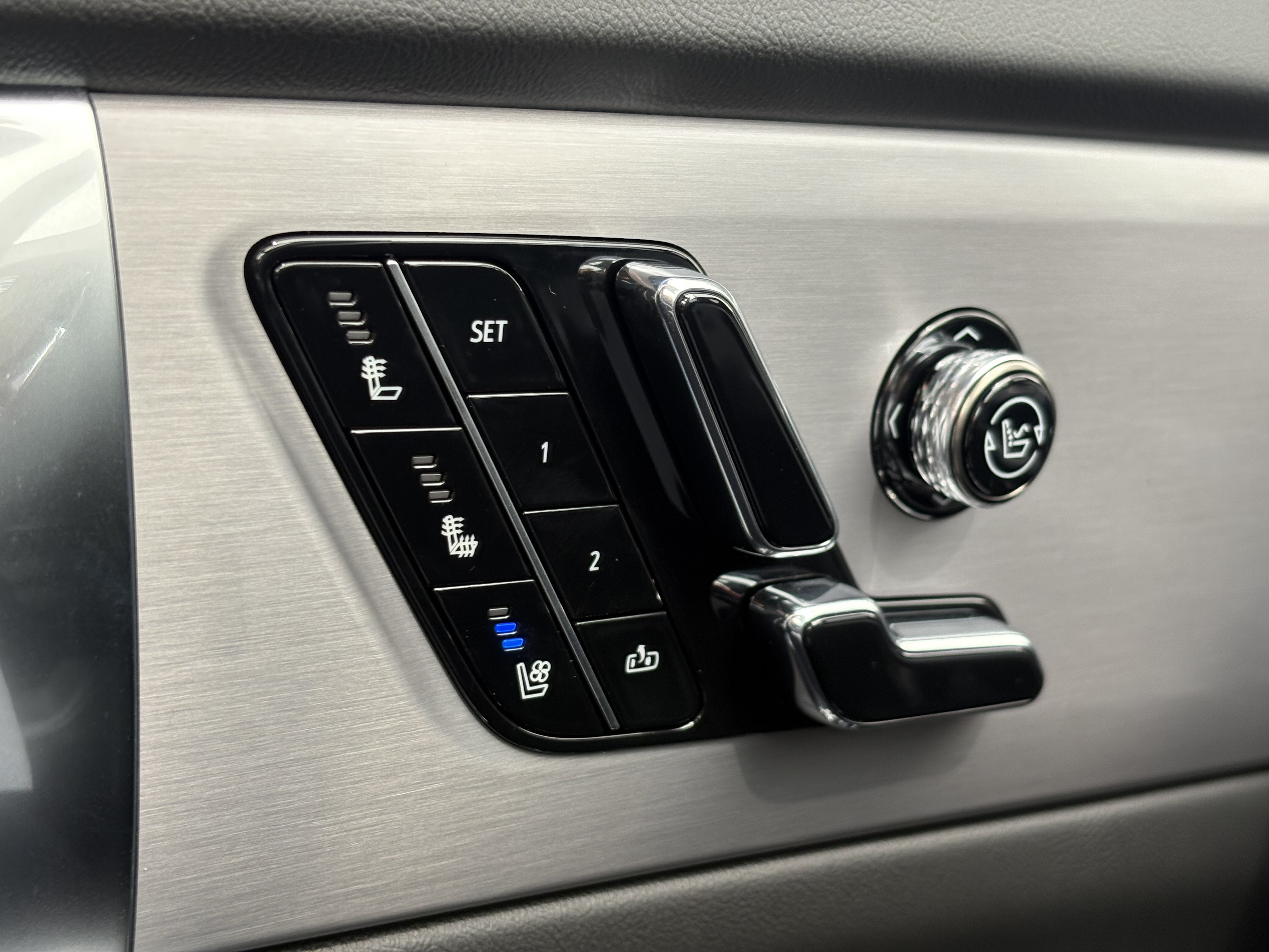2027 Cadillac VISTIQ Sport