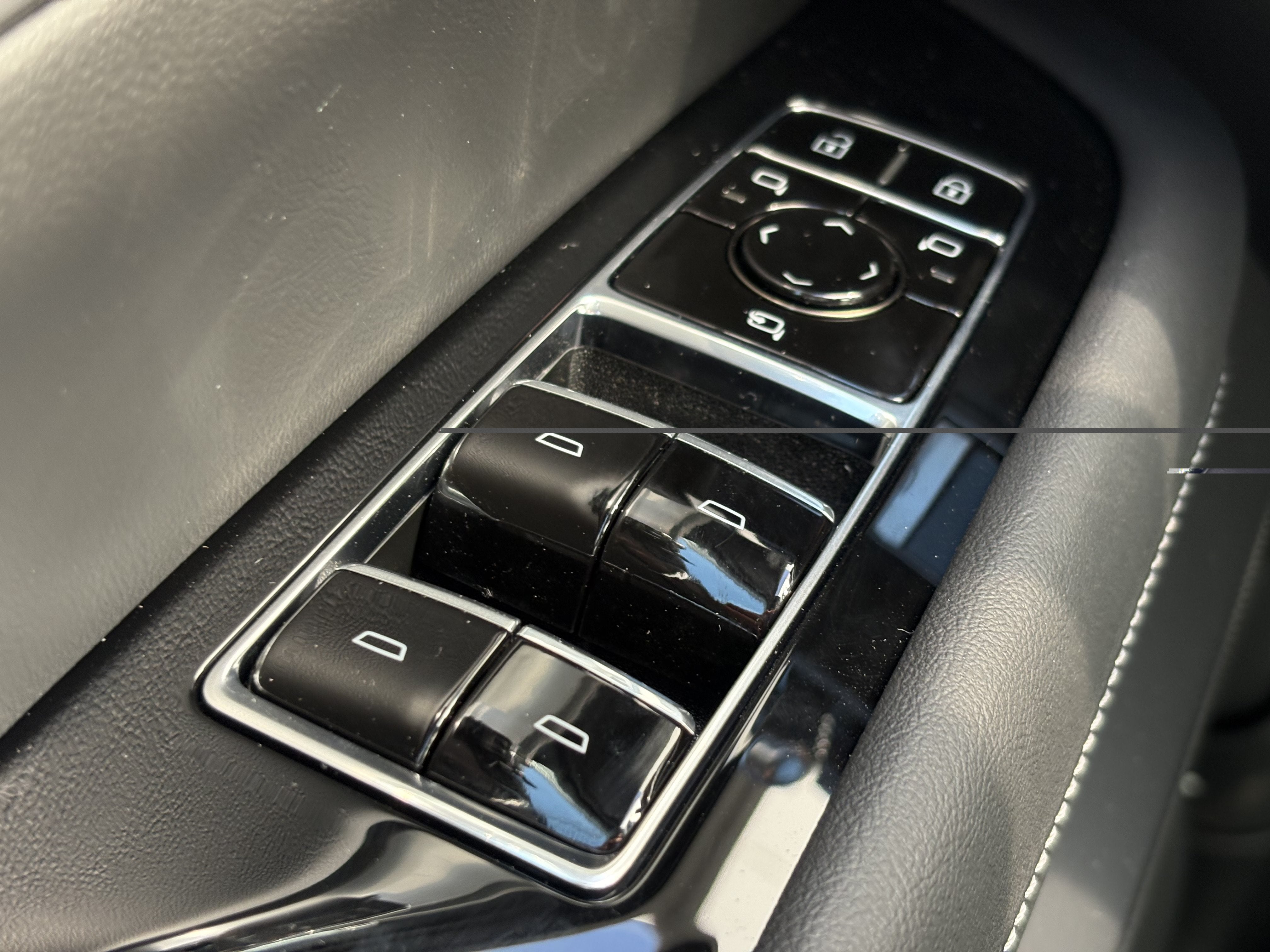 2027 Cadillac VISTIQ Sport