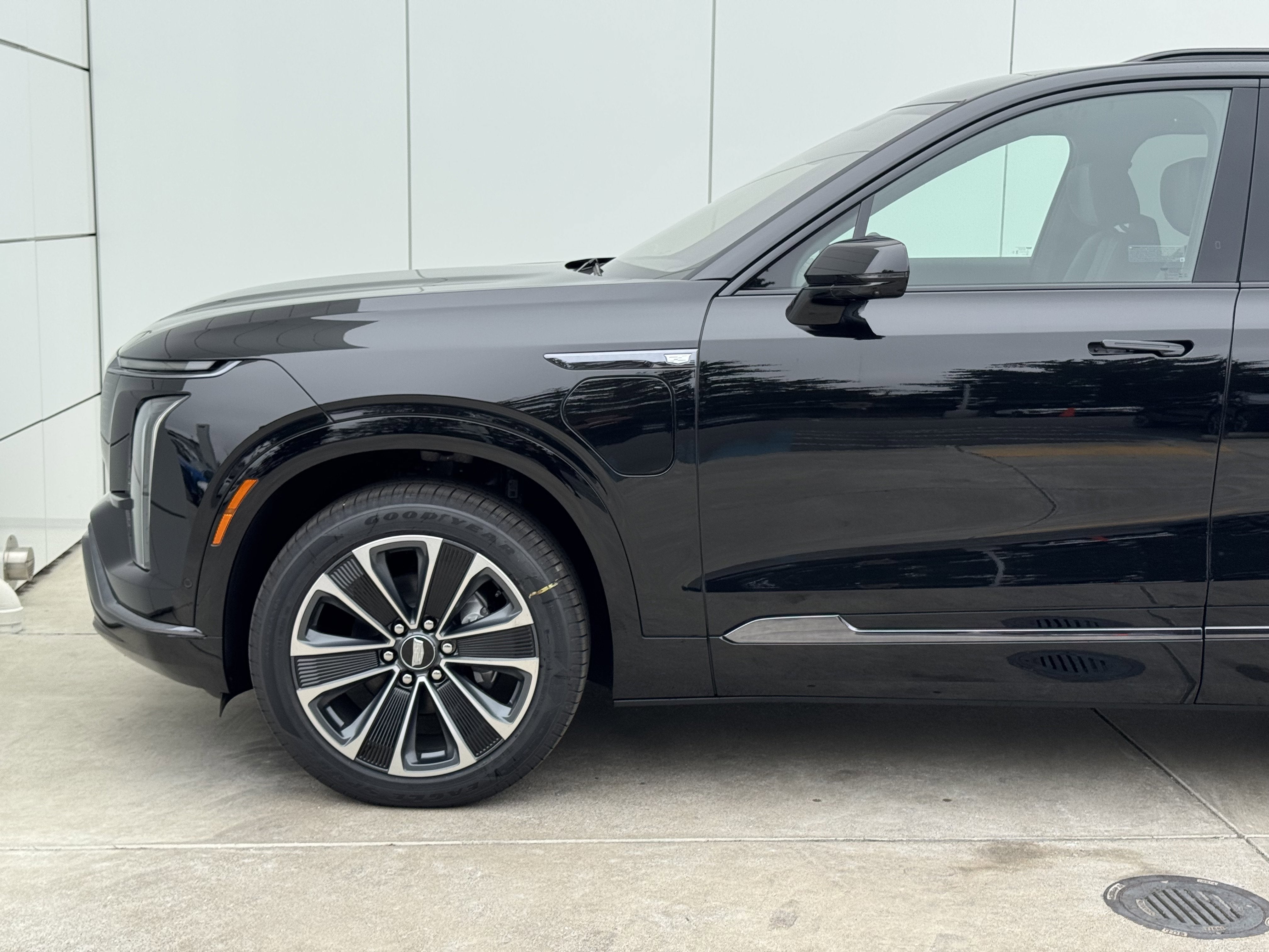 2026 Cadillac VISTIQ Sport