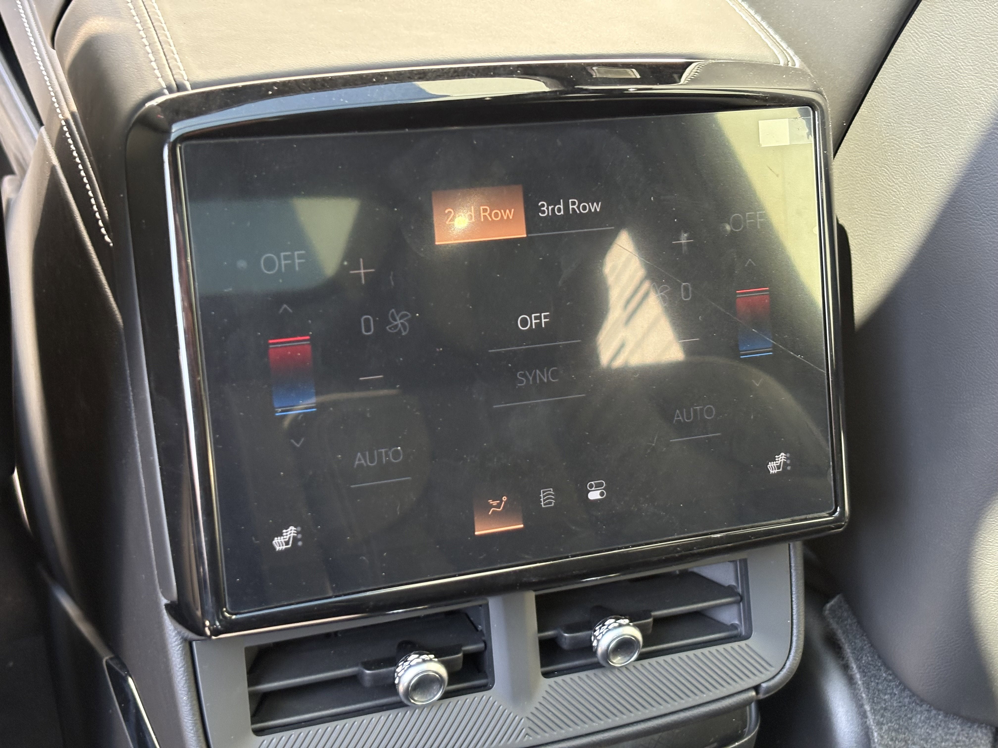 2026 Cadillac VISTIQ Platinum