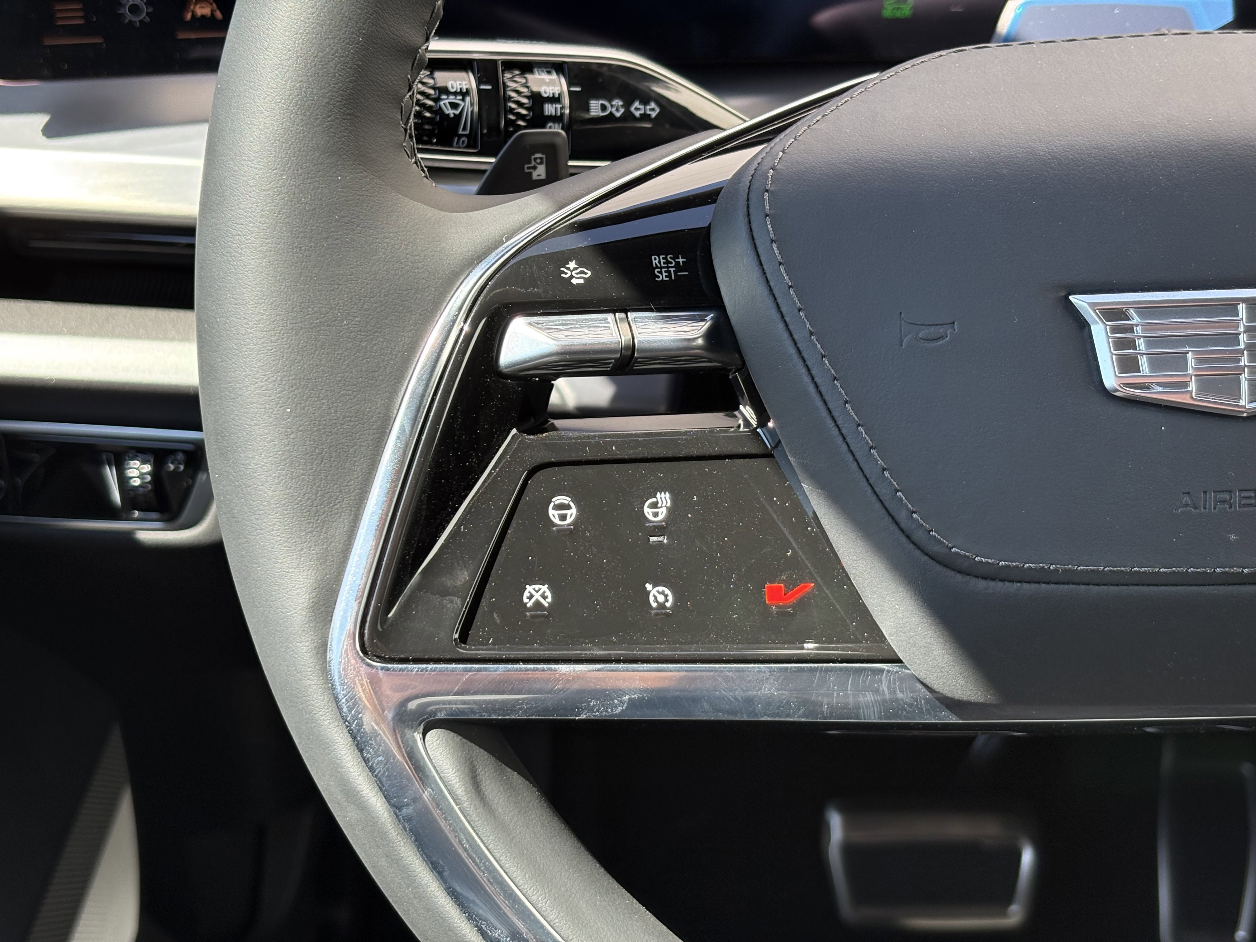 2026 Cadillac VISTIQ Platinum