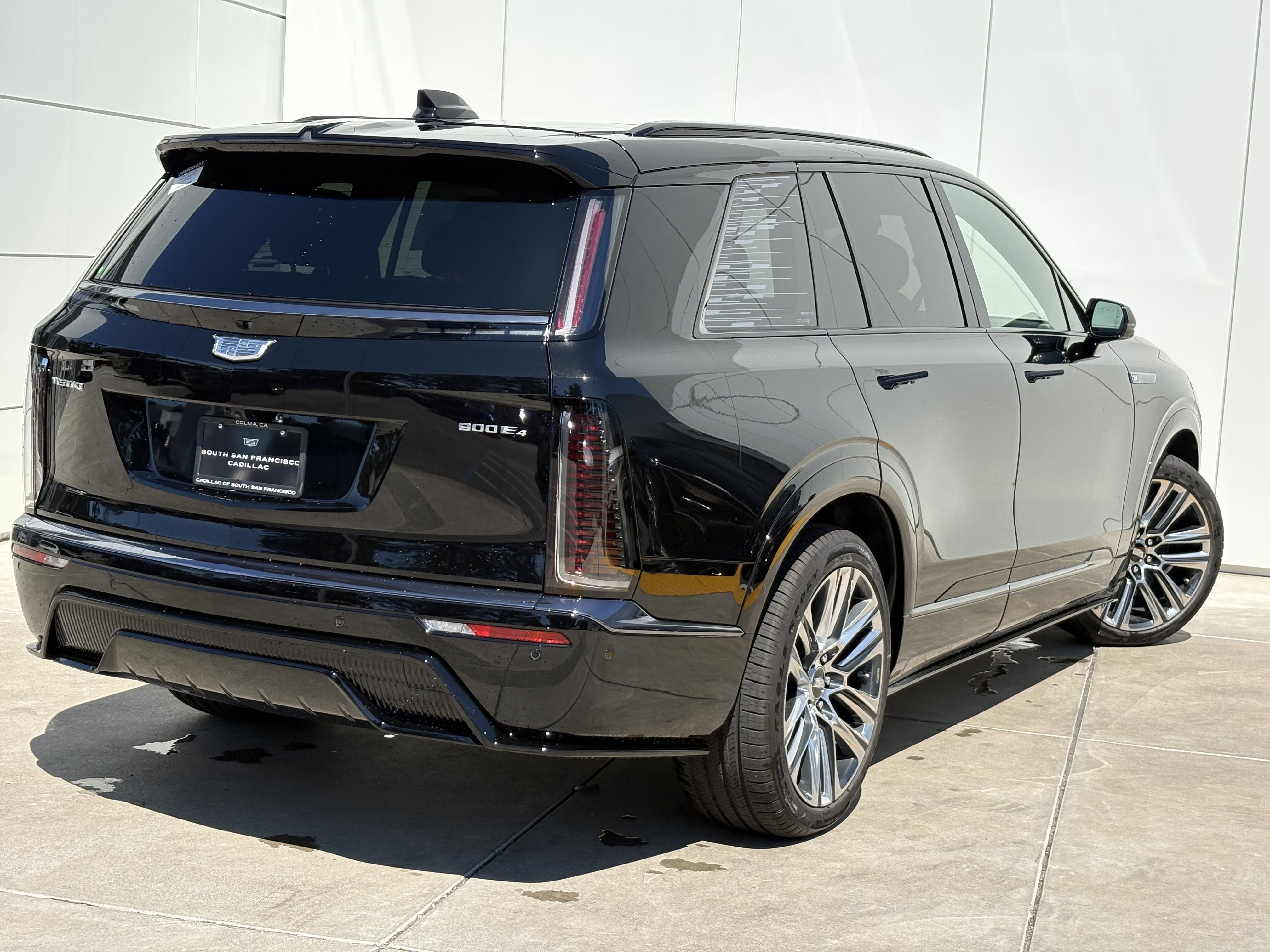 2026 Cadillac VISTIQ Platinum