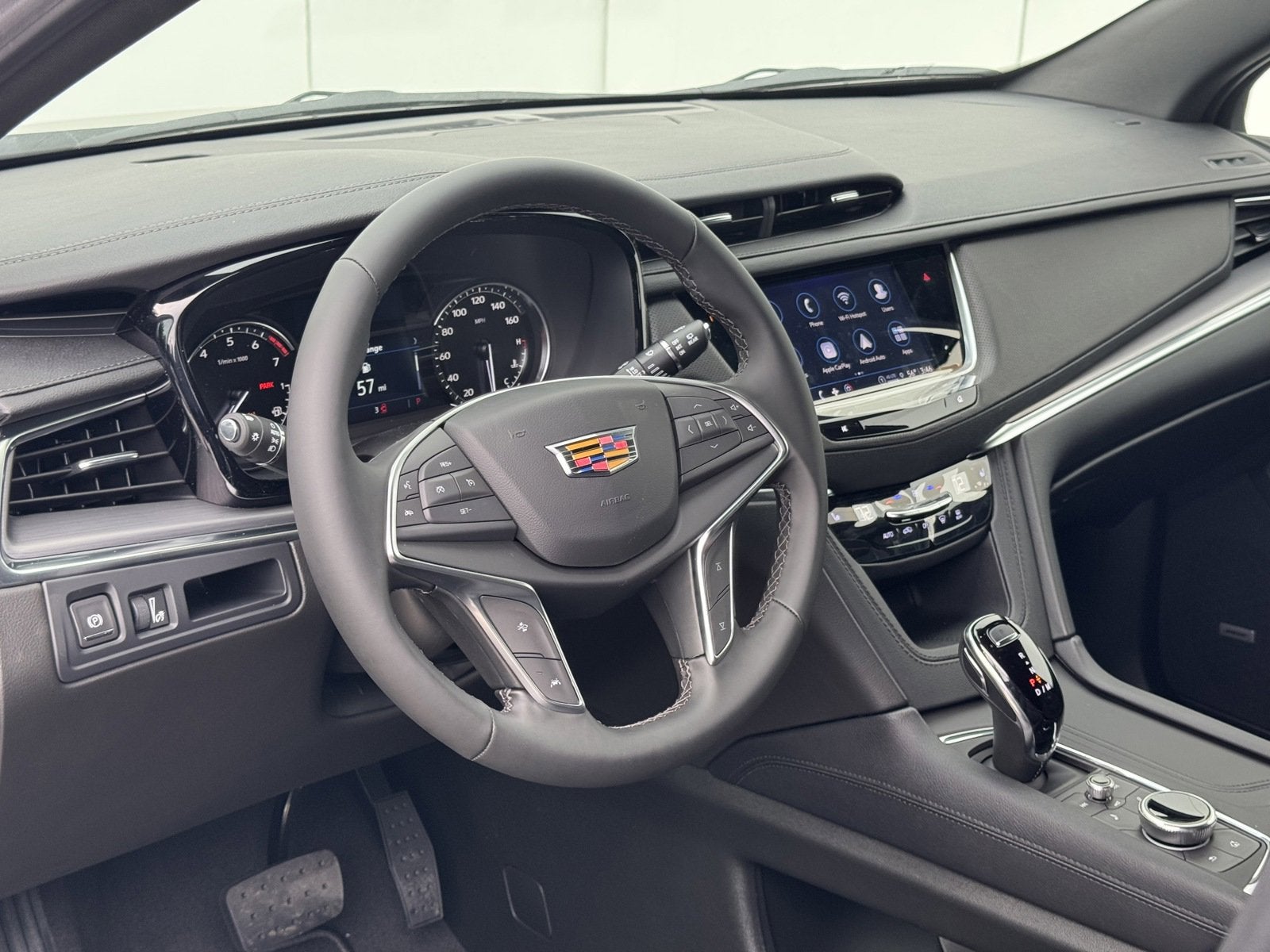 2025 Cadillac XT5 Luxury