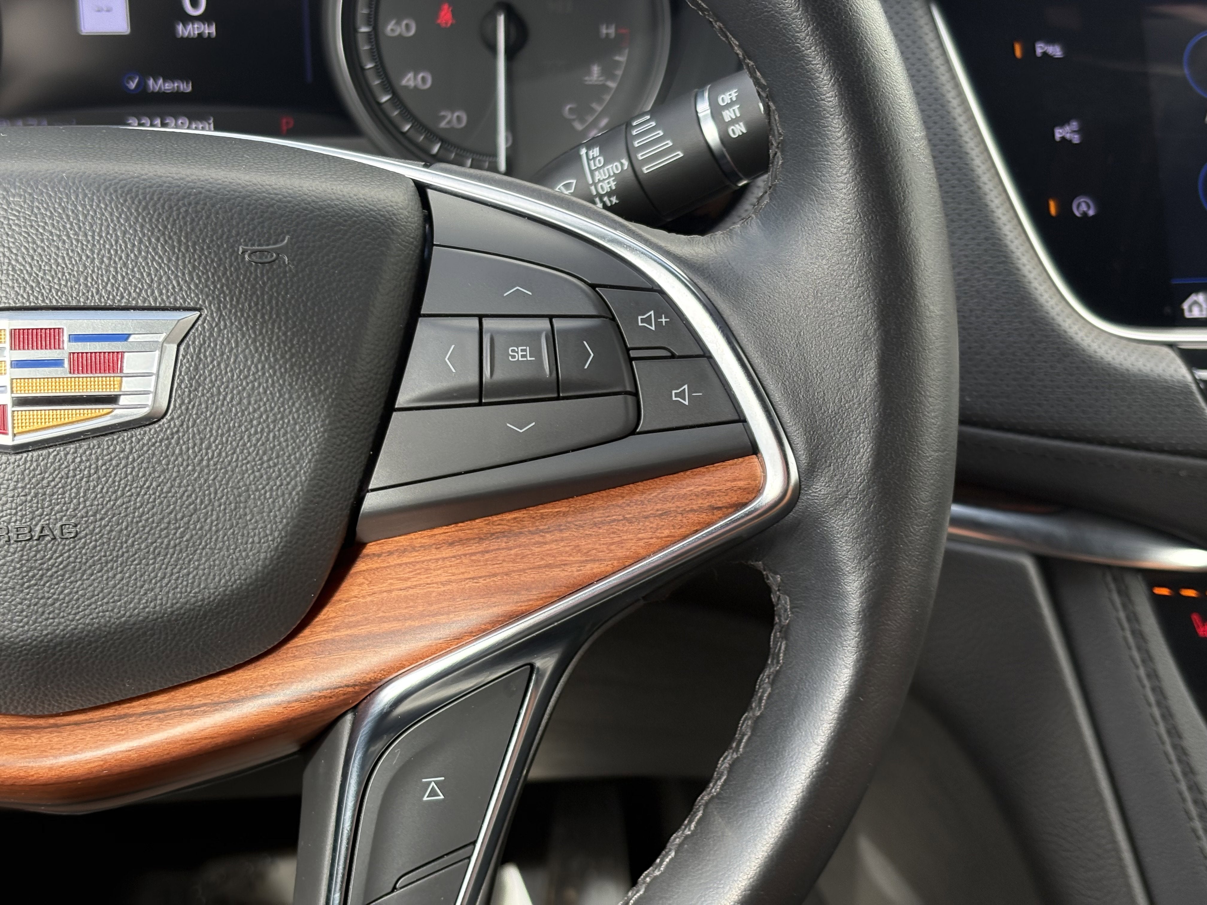 2023 Cadillac XT5 Premium Luxury