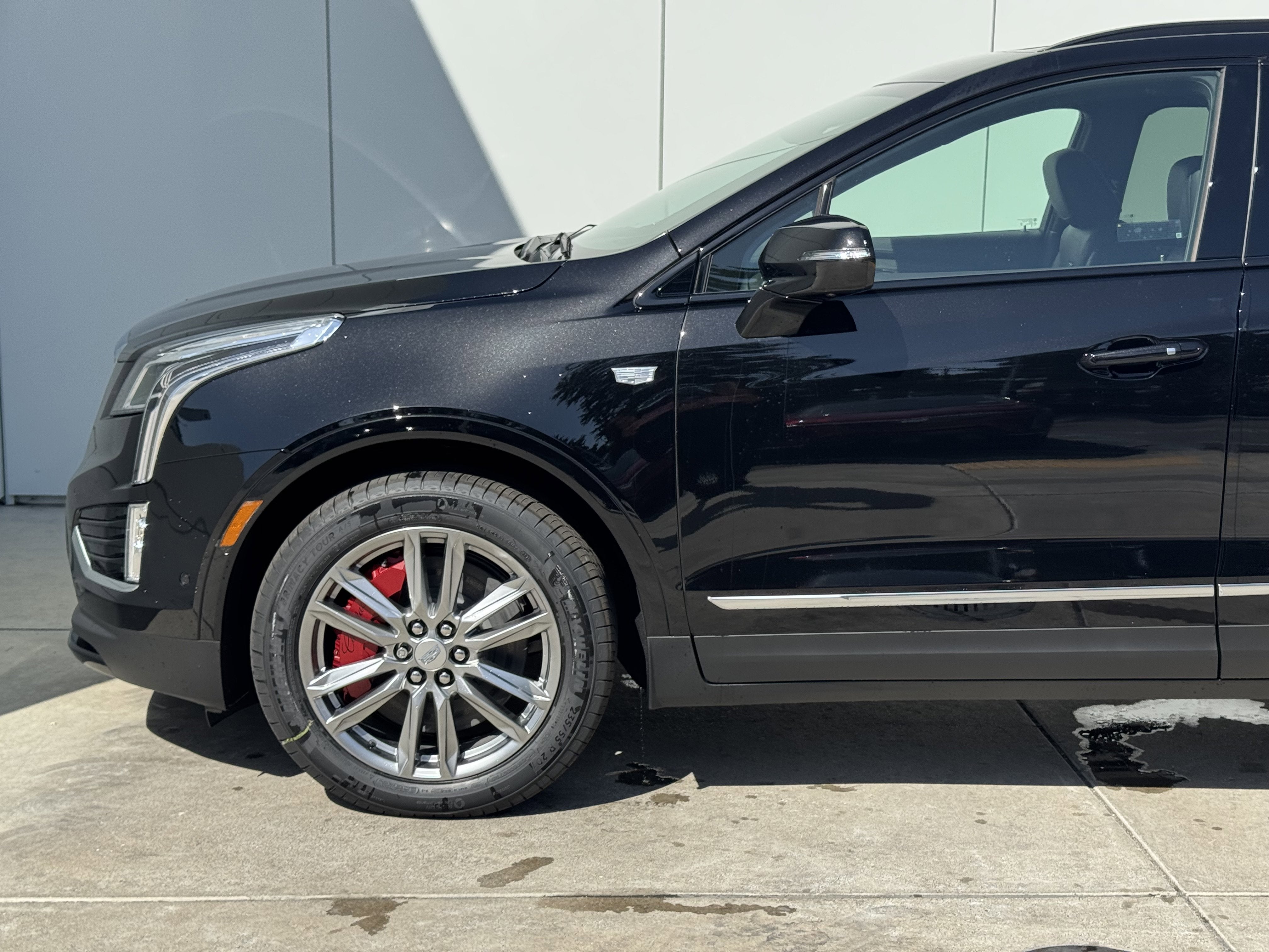 2025 Cadillac XT5 Sport