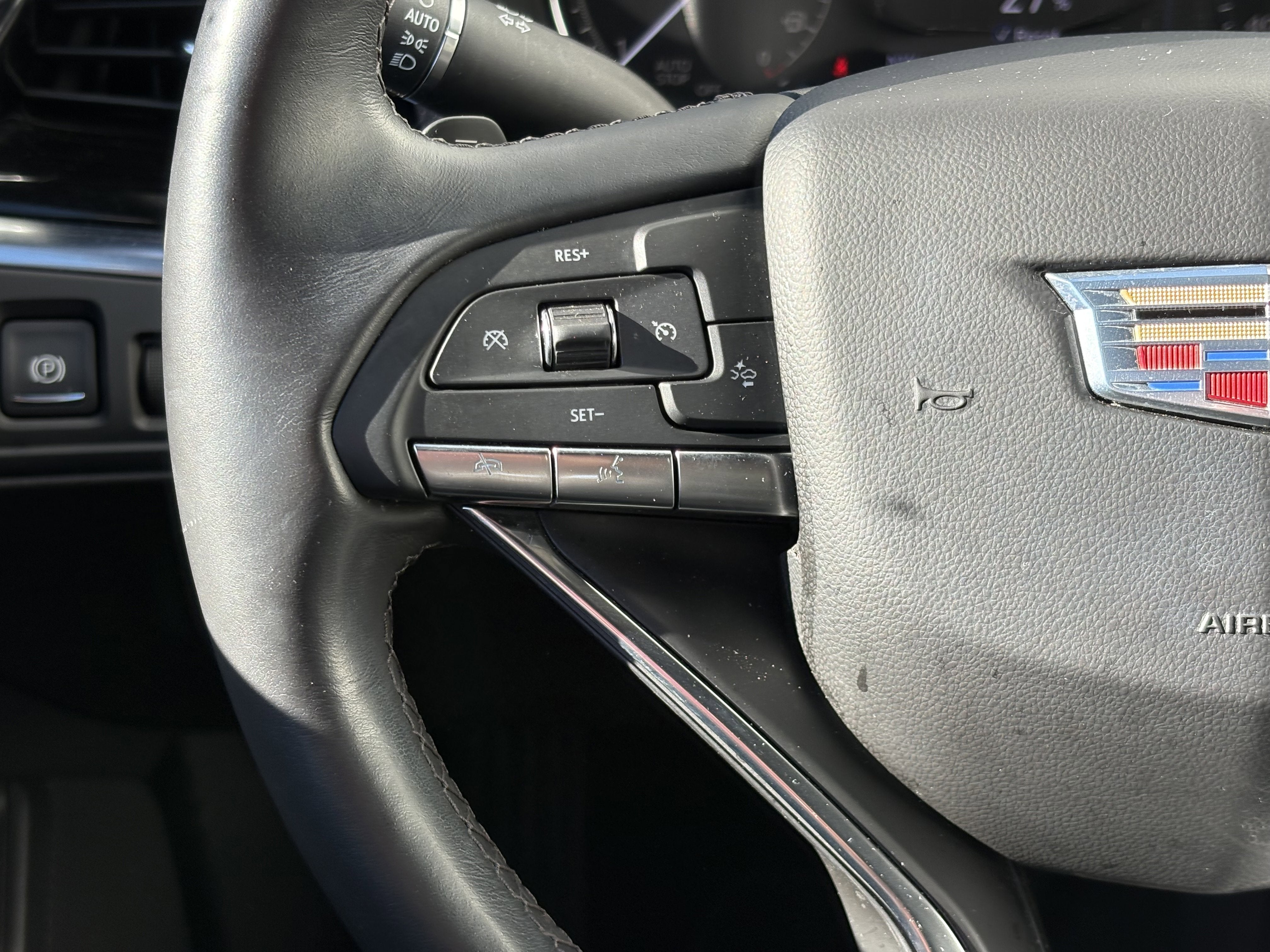 2023 Cadillac XT6 Luxury