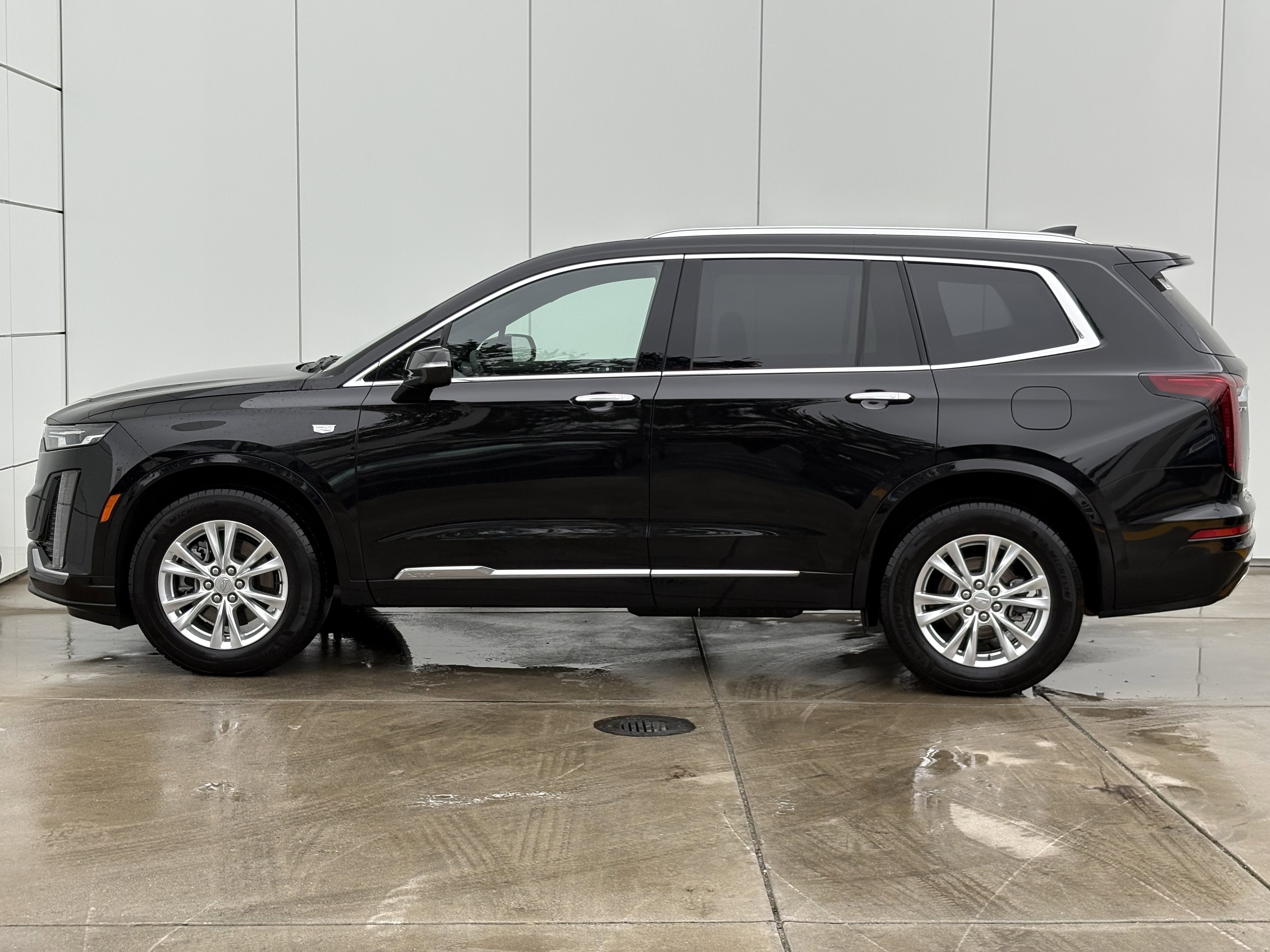 2024 Cadillac XT6 Luxury
