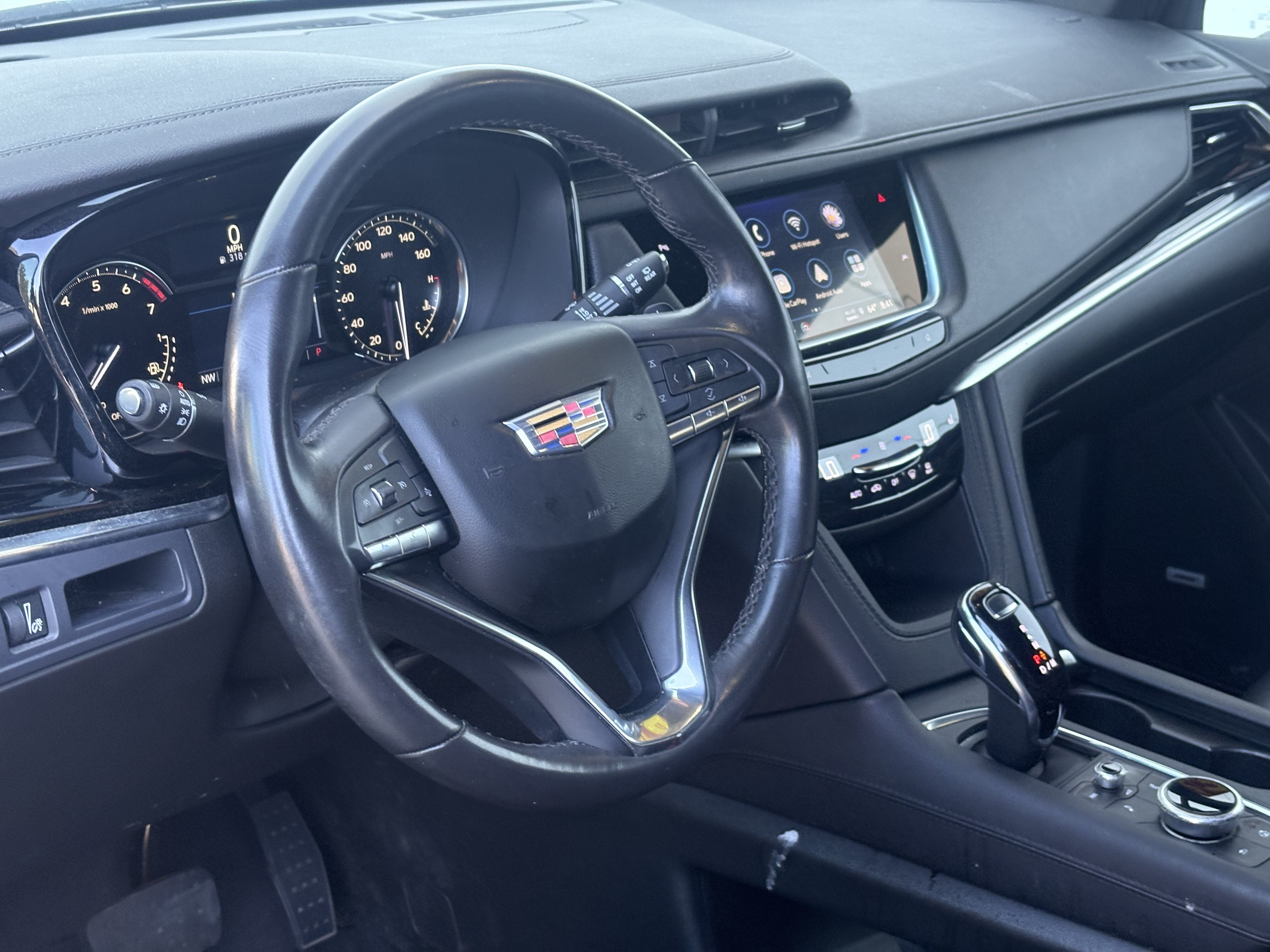 2024 Cadillac XT6 Luxury