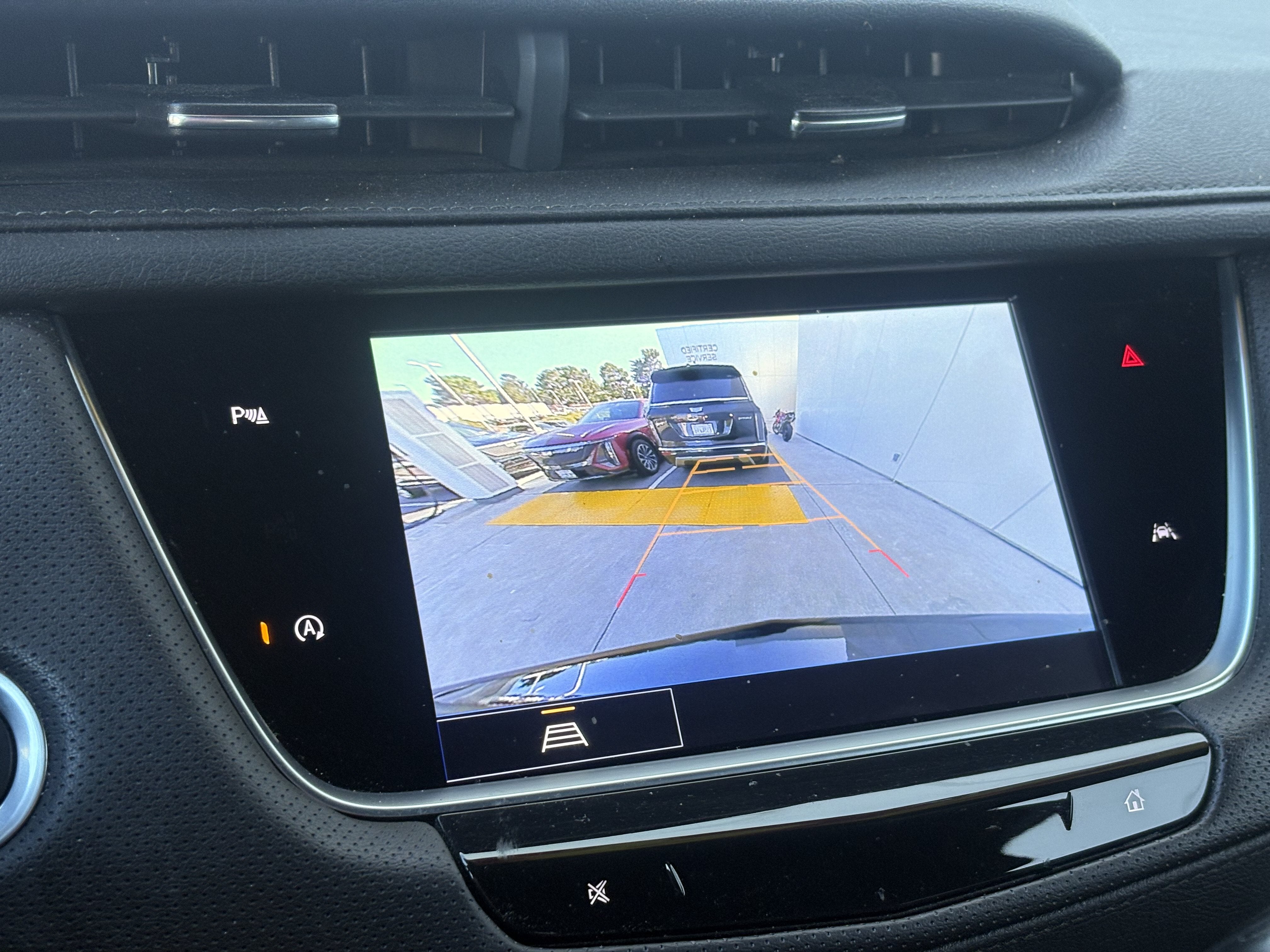 2024 Cadillac XT6 Luxury
