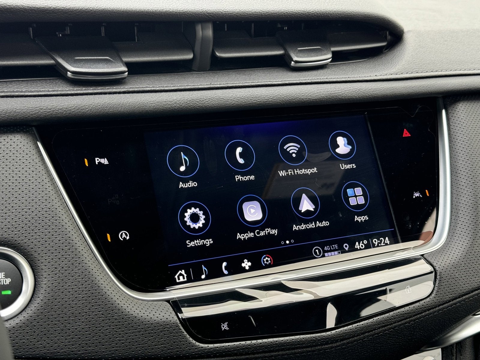 2025 Cadillac XT6 Luxury