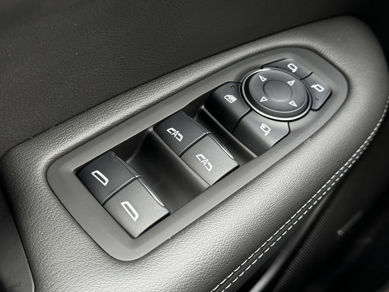 2025 Cadillac XT6 Luxury