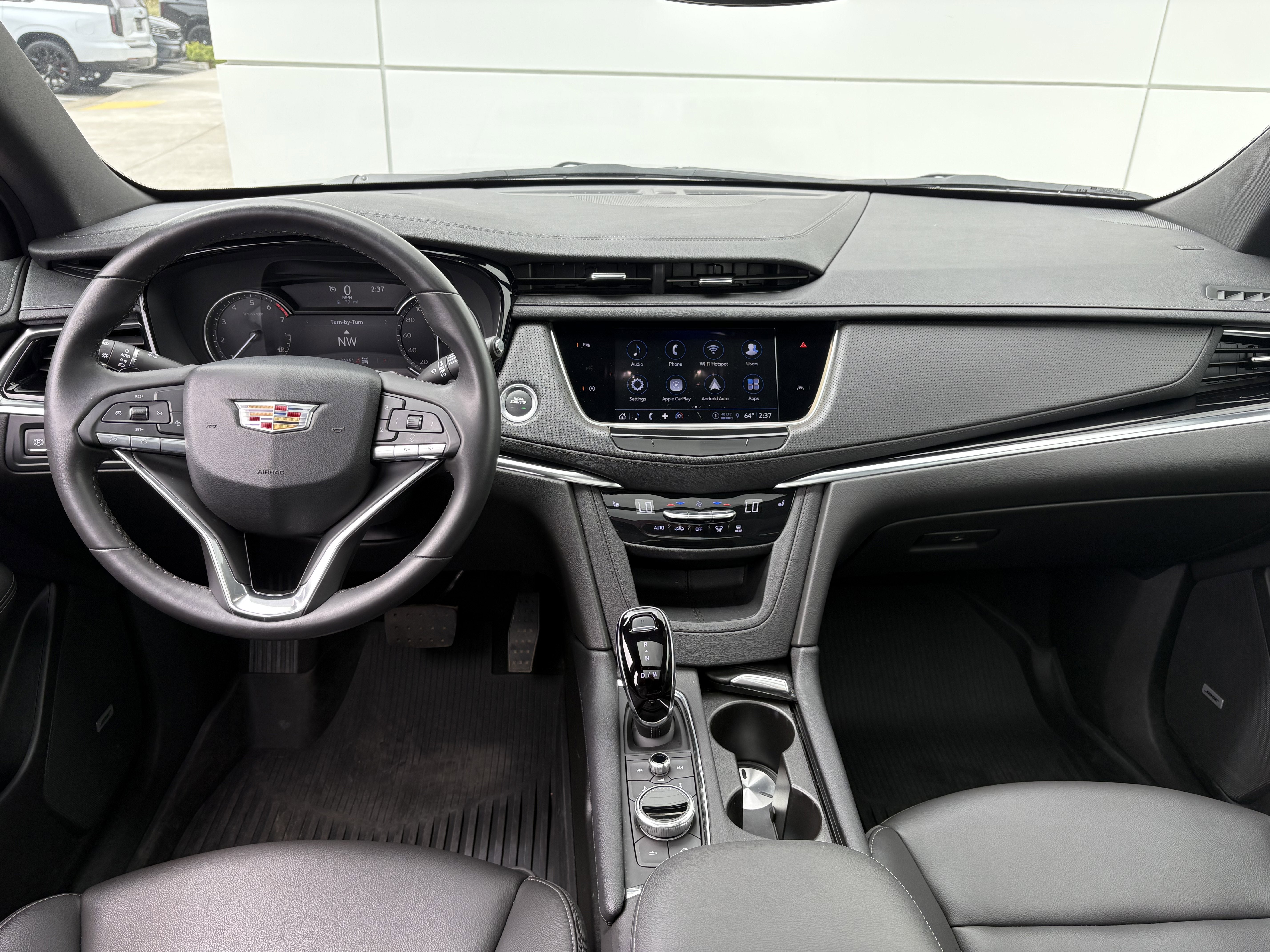 2024 Cadillac XT6 Luxury