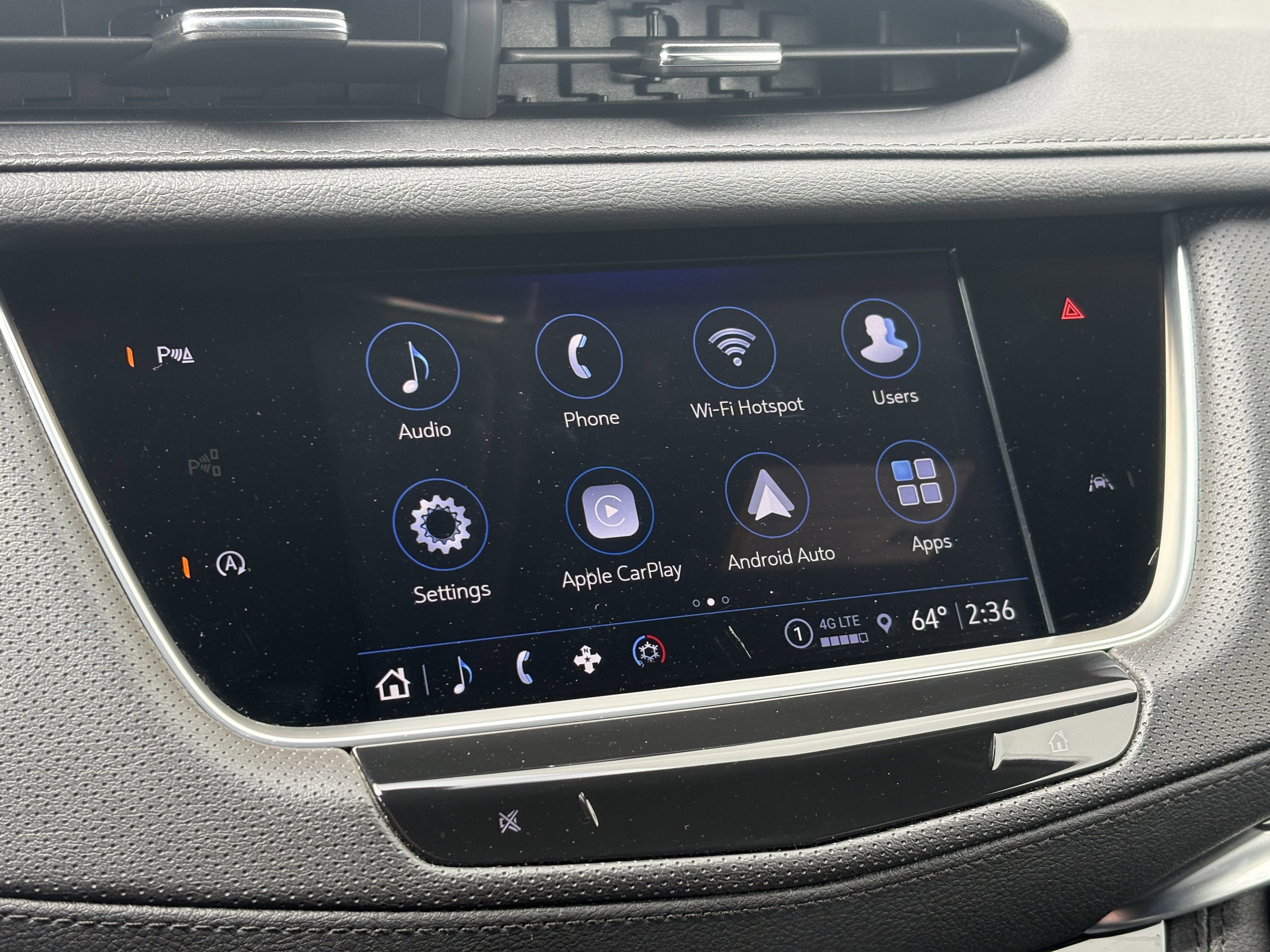 2024 Cadillac XT6 Luxury